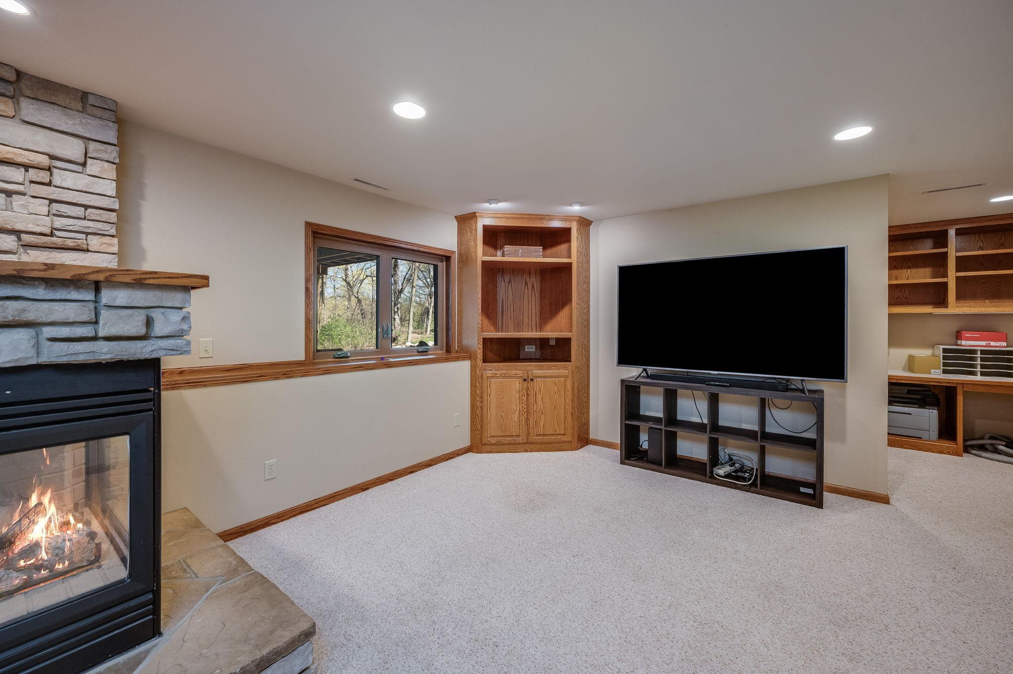 180 Joray Drive Property Photo 13