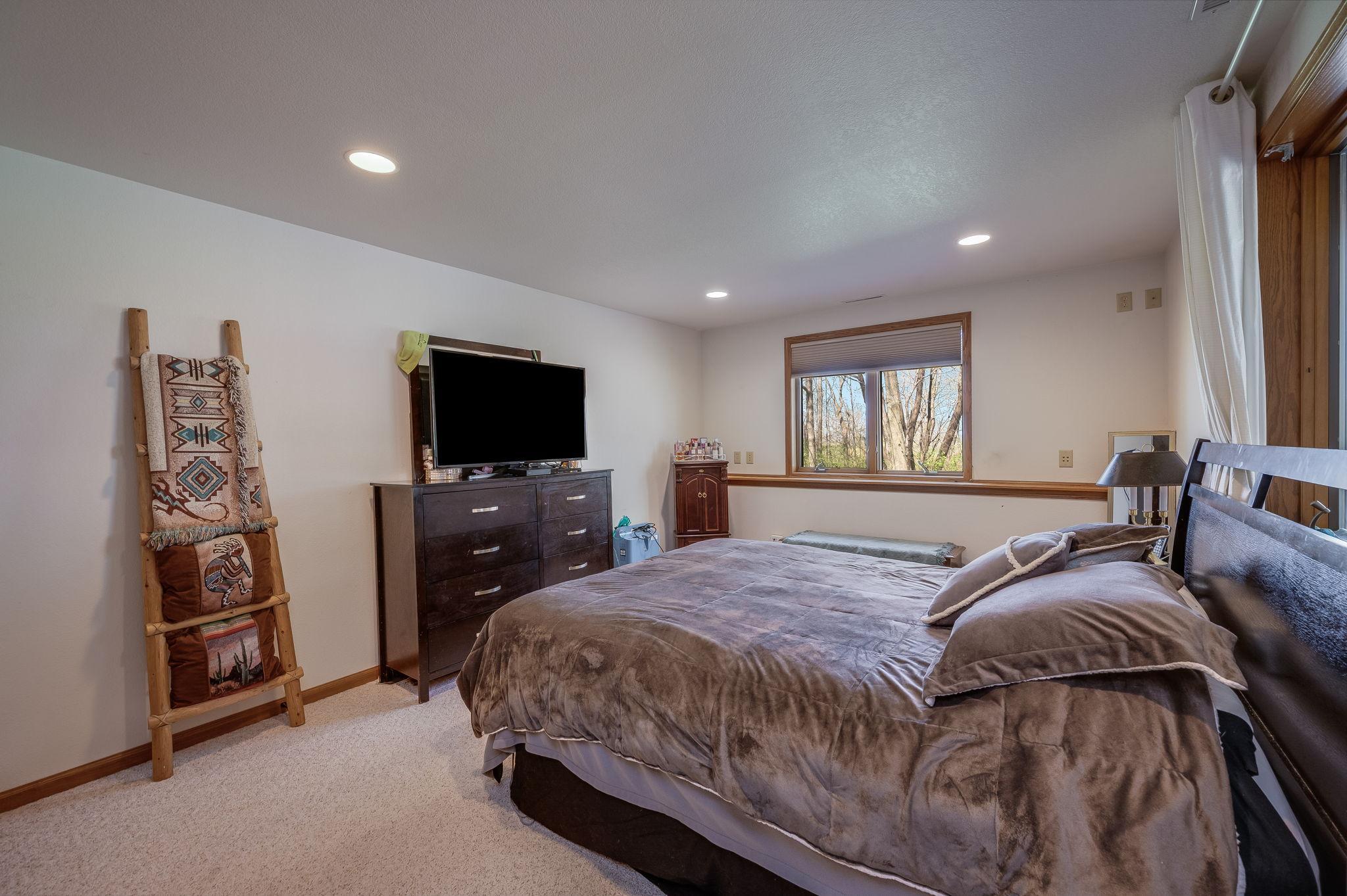 180 Joray Drive Property Photo 15