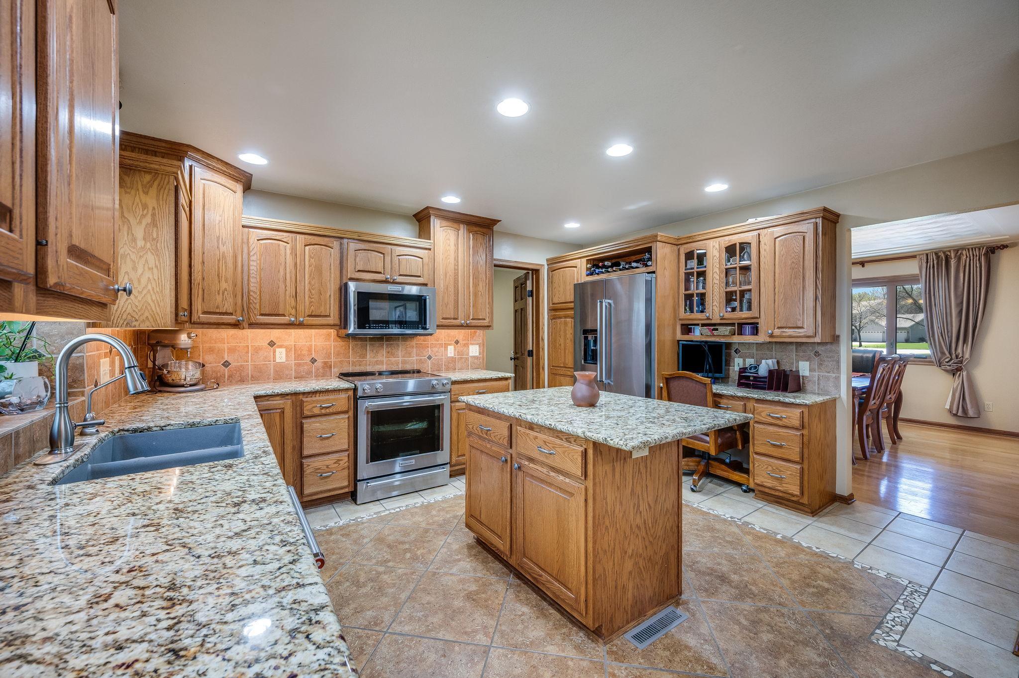 180 Joray Drive Property Photo 21