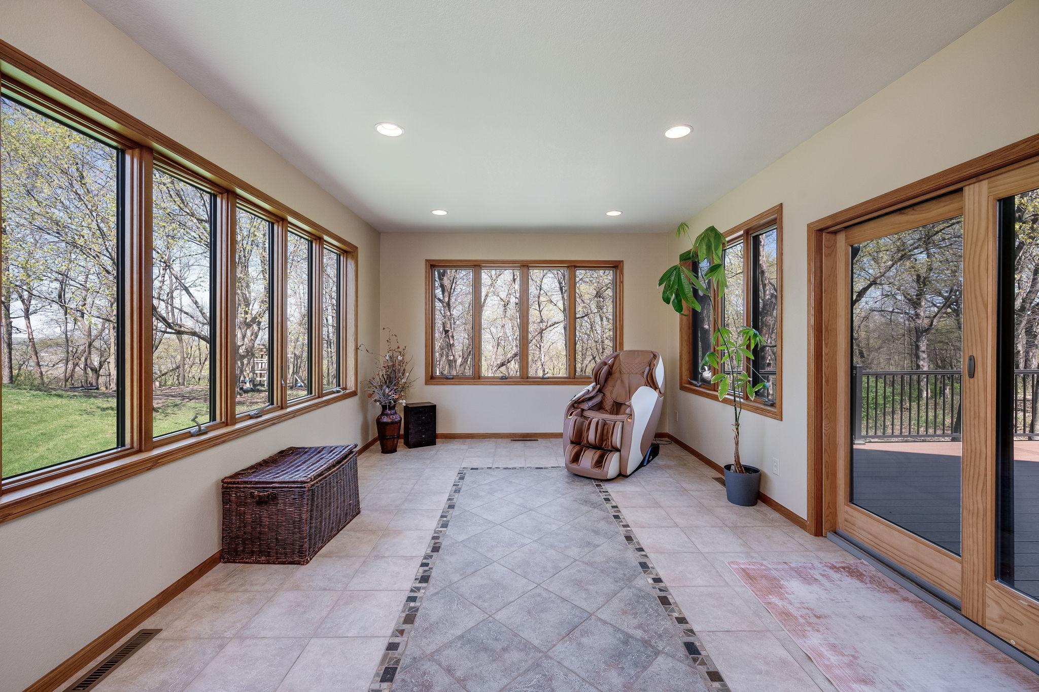 180 Joray Drive Property Photo 27
