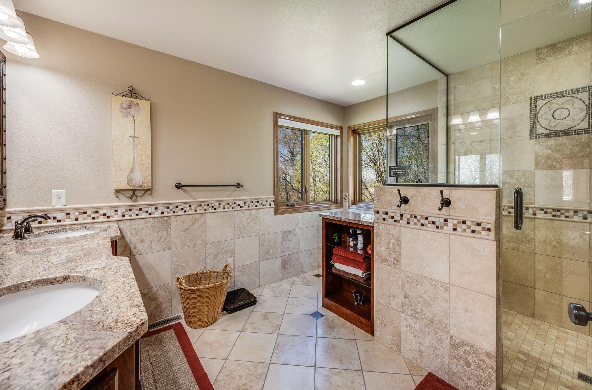 180 Joray Drive Property Photo 33