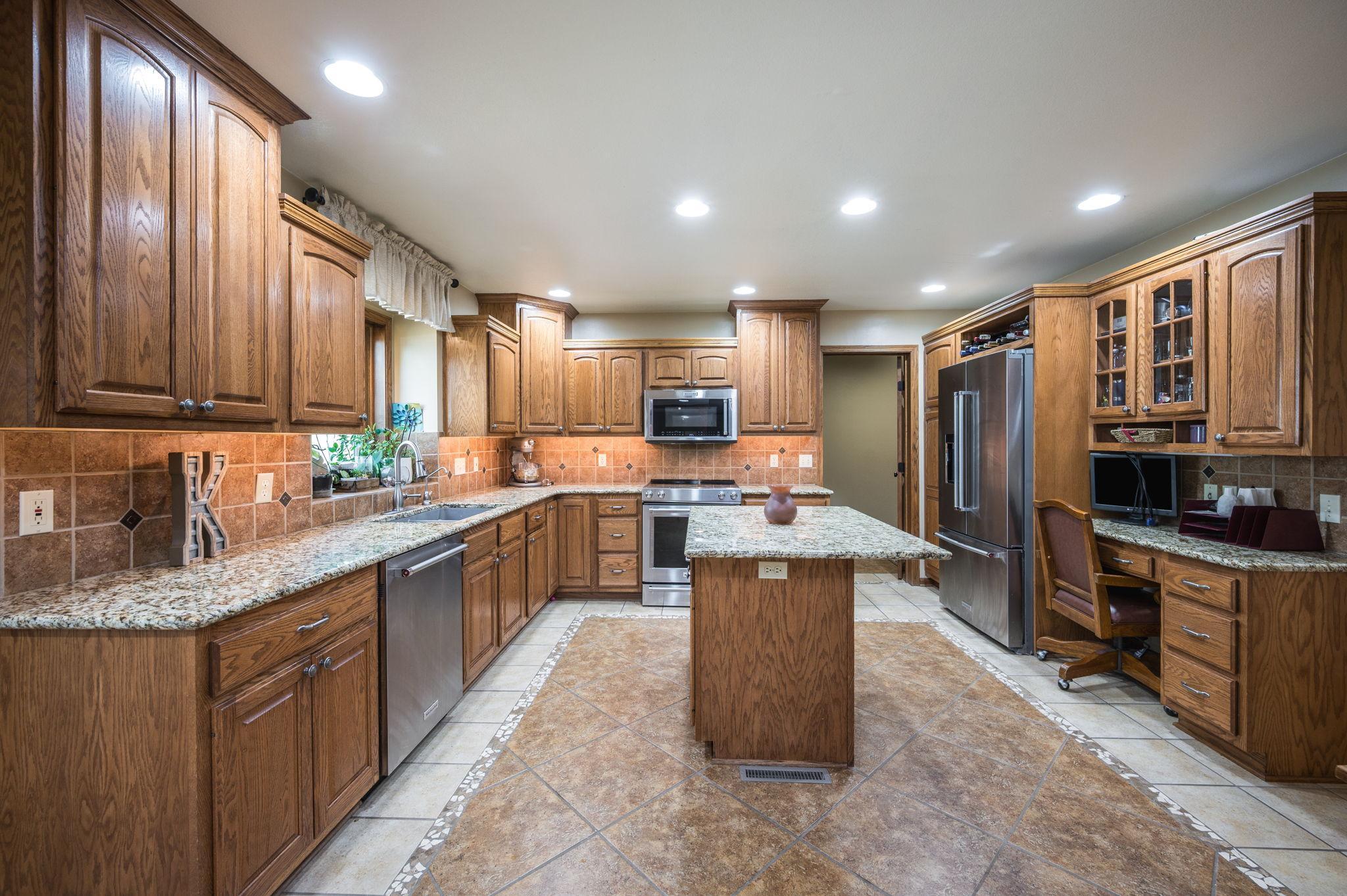 180 Joray Drive Property Photo 49