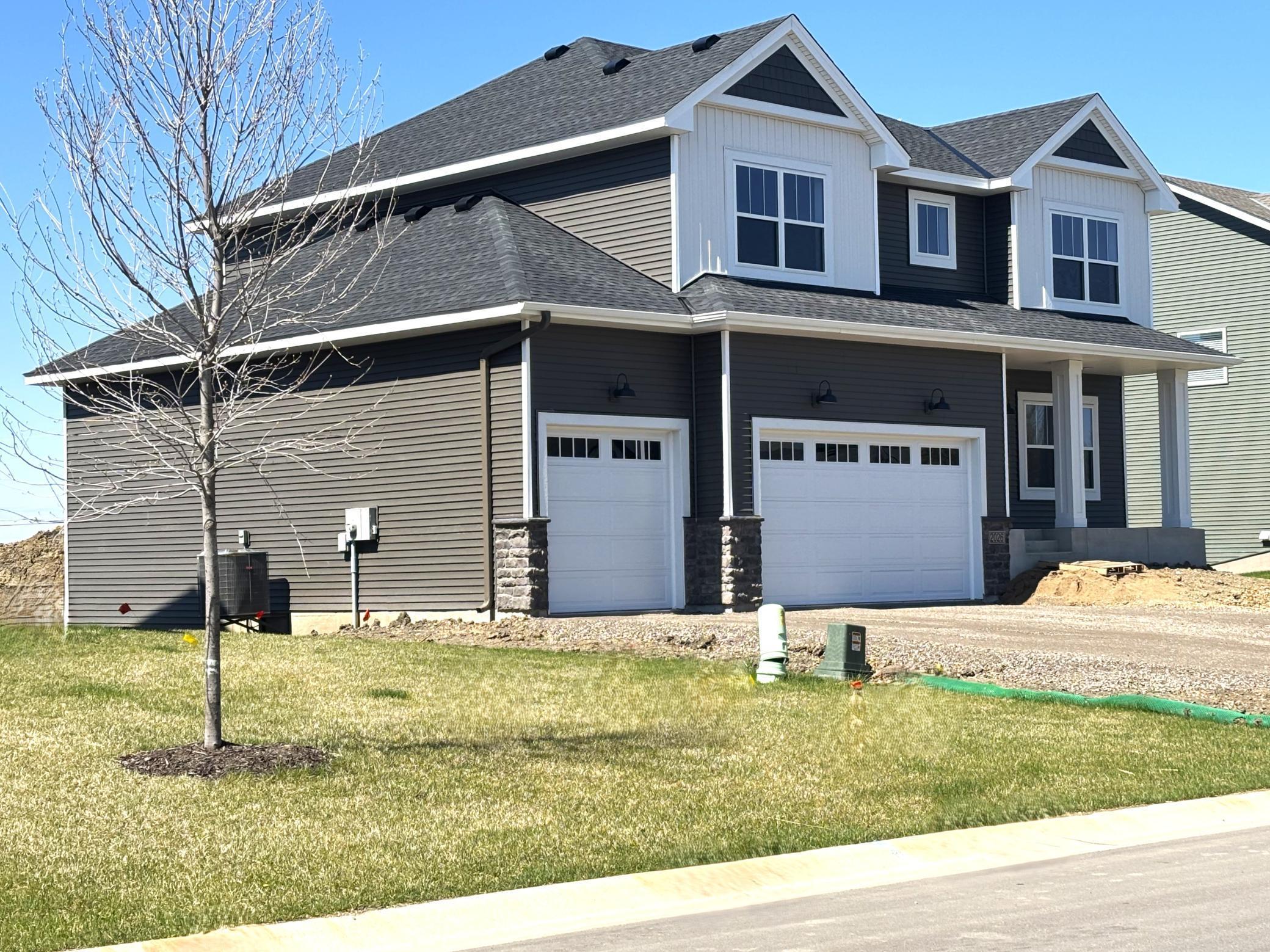 2026 Tamarack Road Property Photo 3