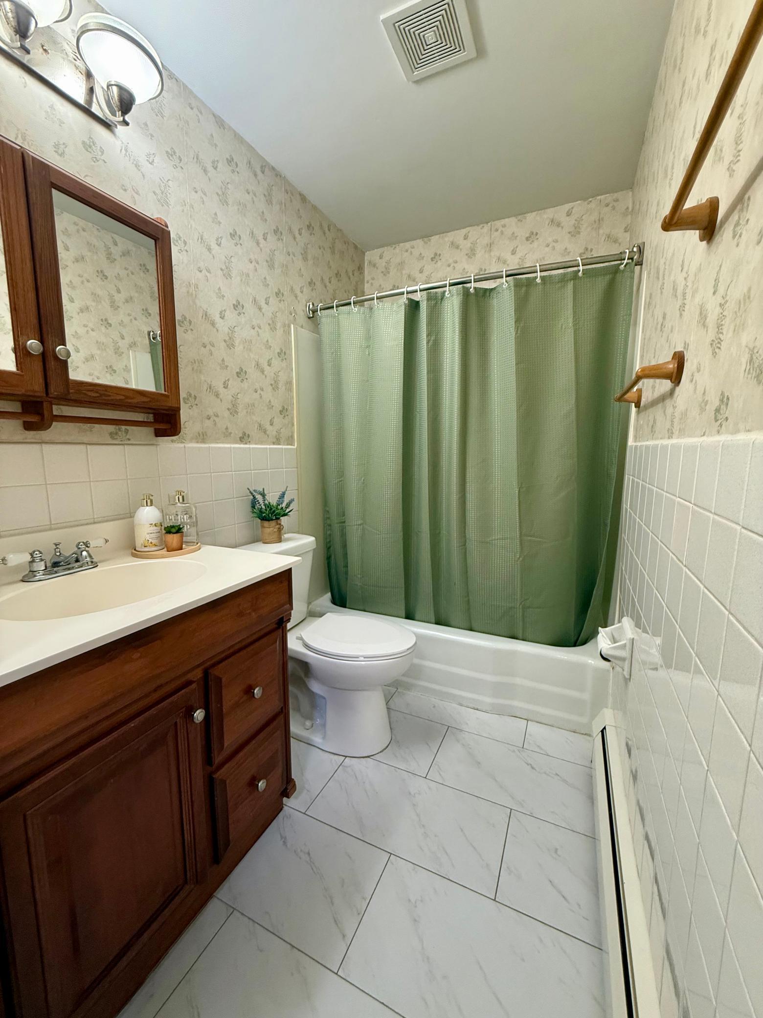 1621 40th Street Nw Property Photo 14