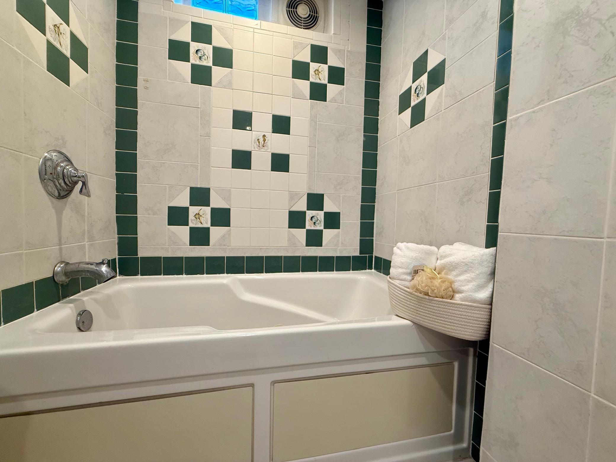 1621 40th Street Nw Property Photo 28