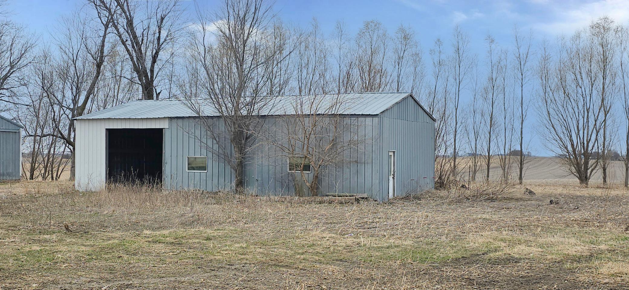 45760 710th Street Property Photo 5