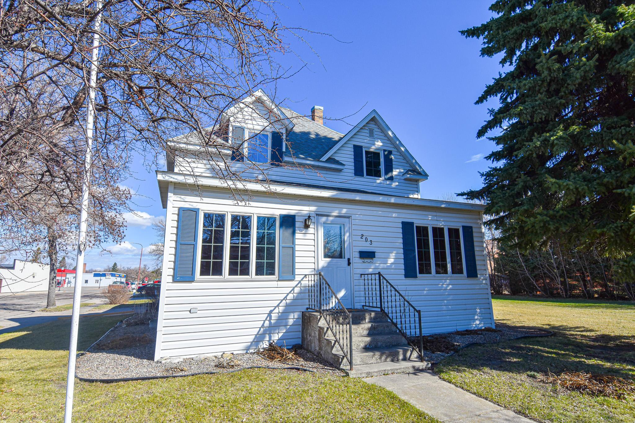 203 E Fletcher Avenue Property Photo 3