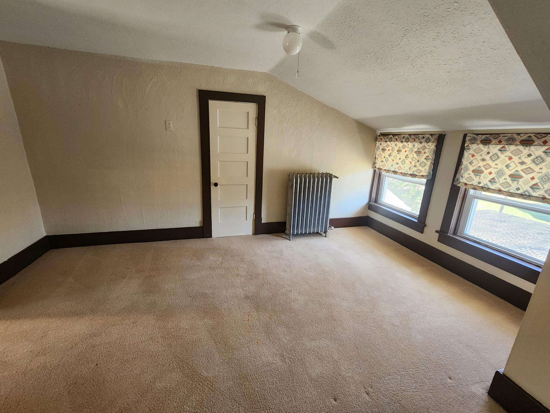304 2nd Avenue Se Property Photo 19