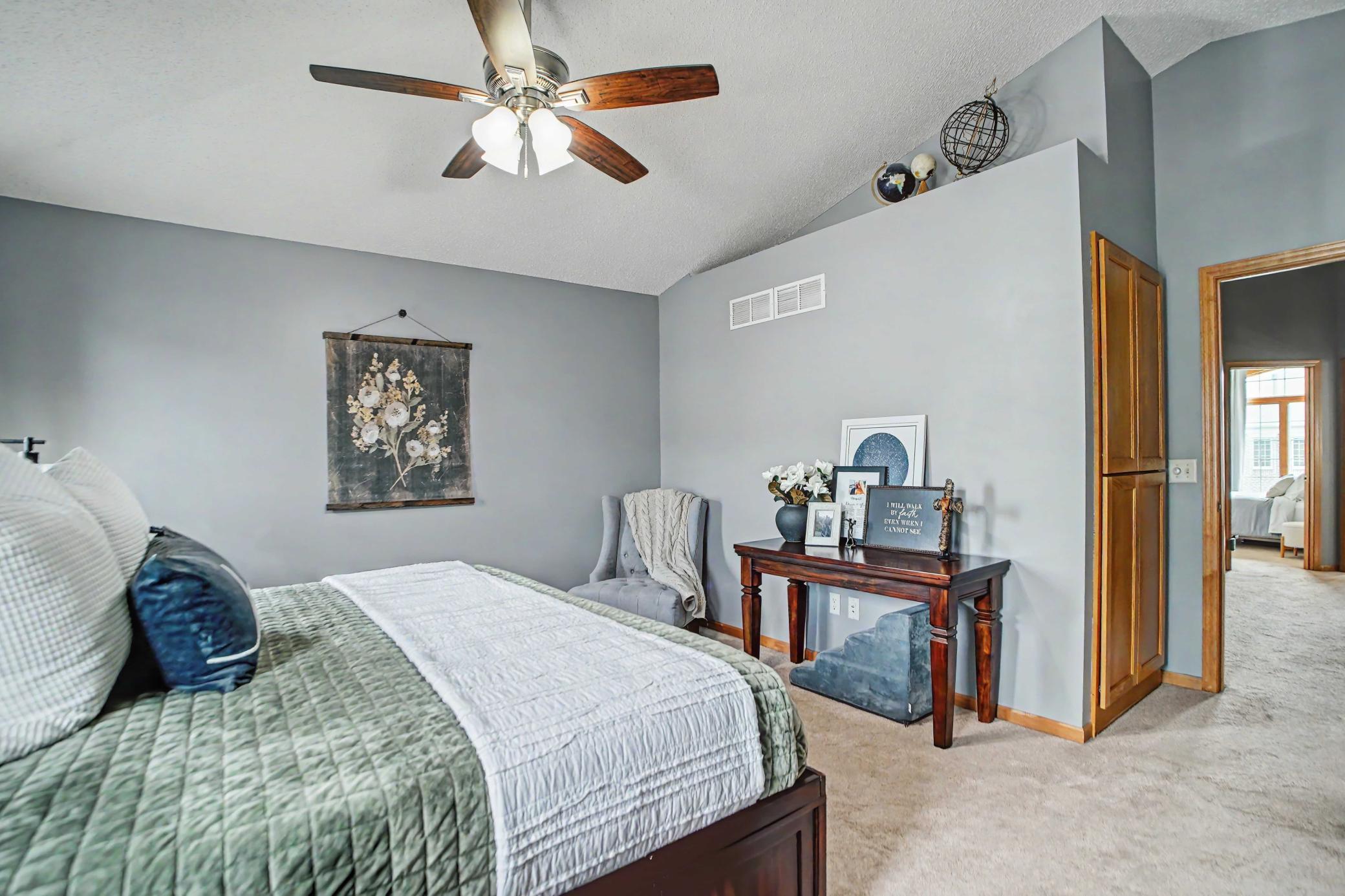364 Valley Commons Property Photo 17