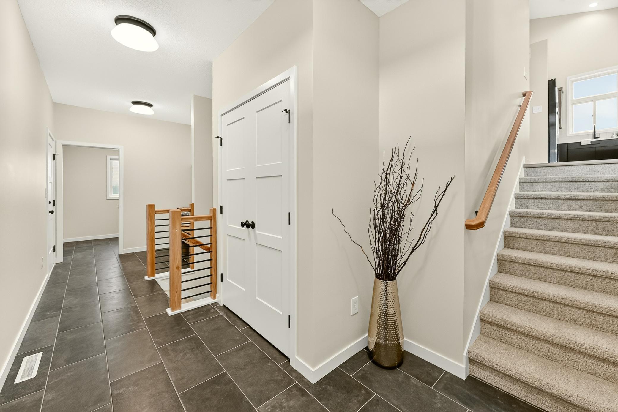 3449 Stonehedge Drive Ne Property Photo 4