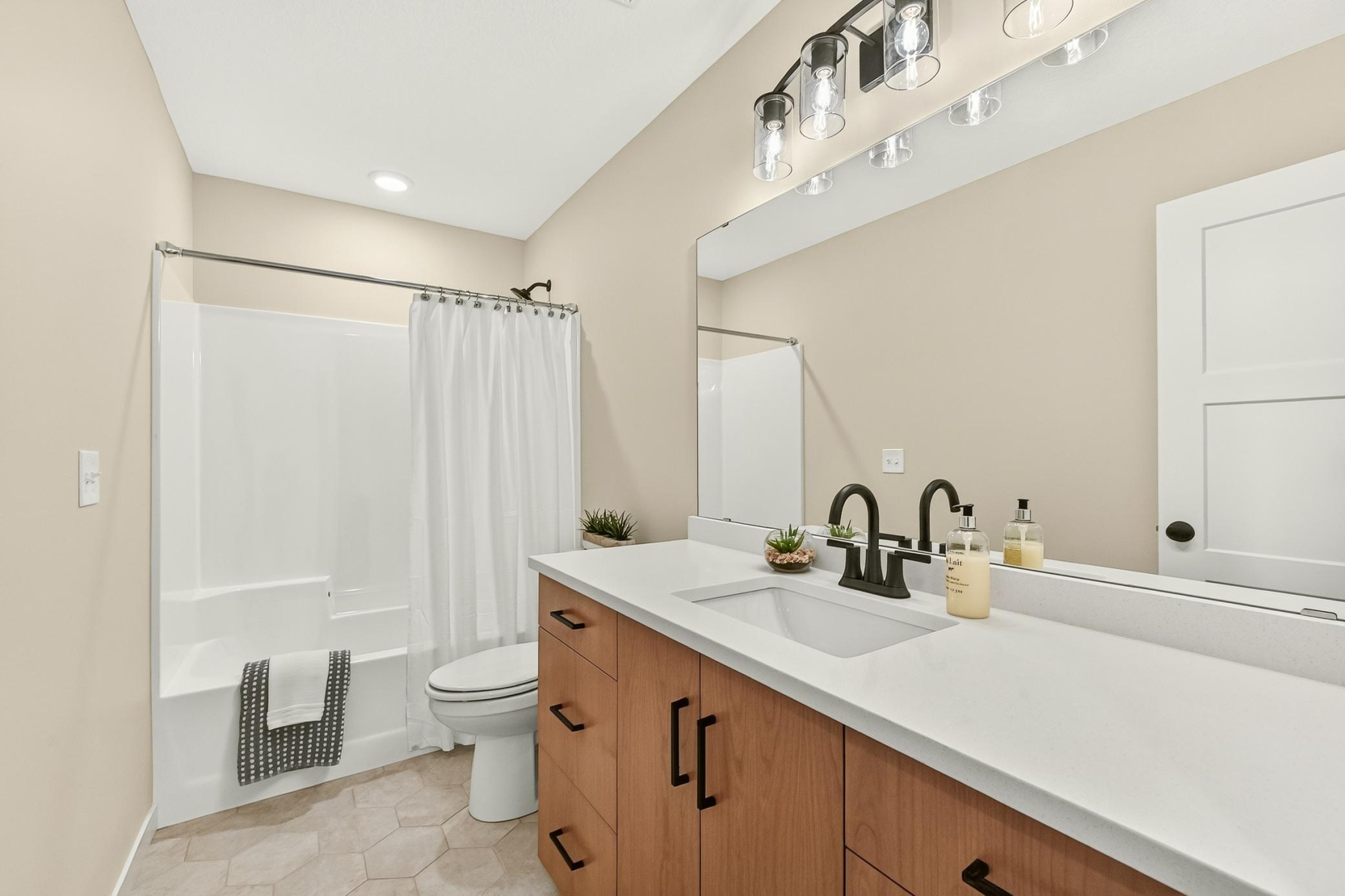 3449 Stonehedge Drive Ne Property Photo 15
