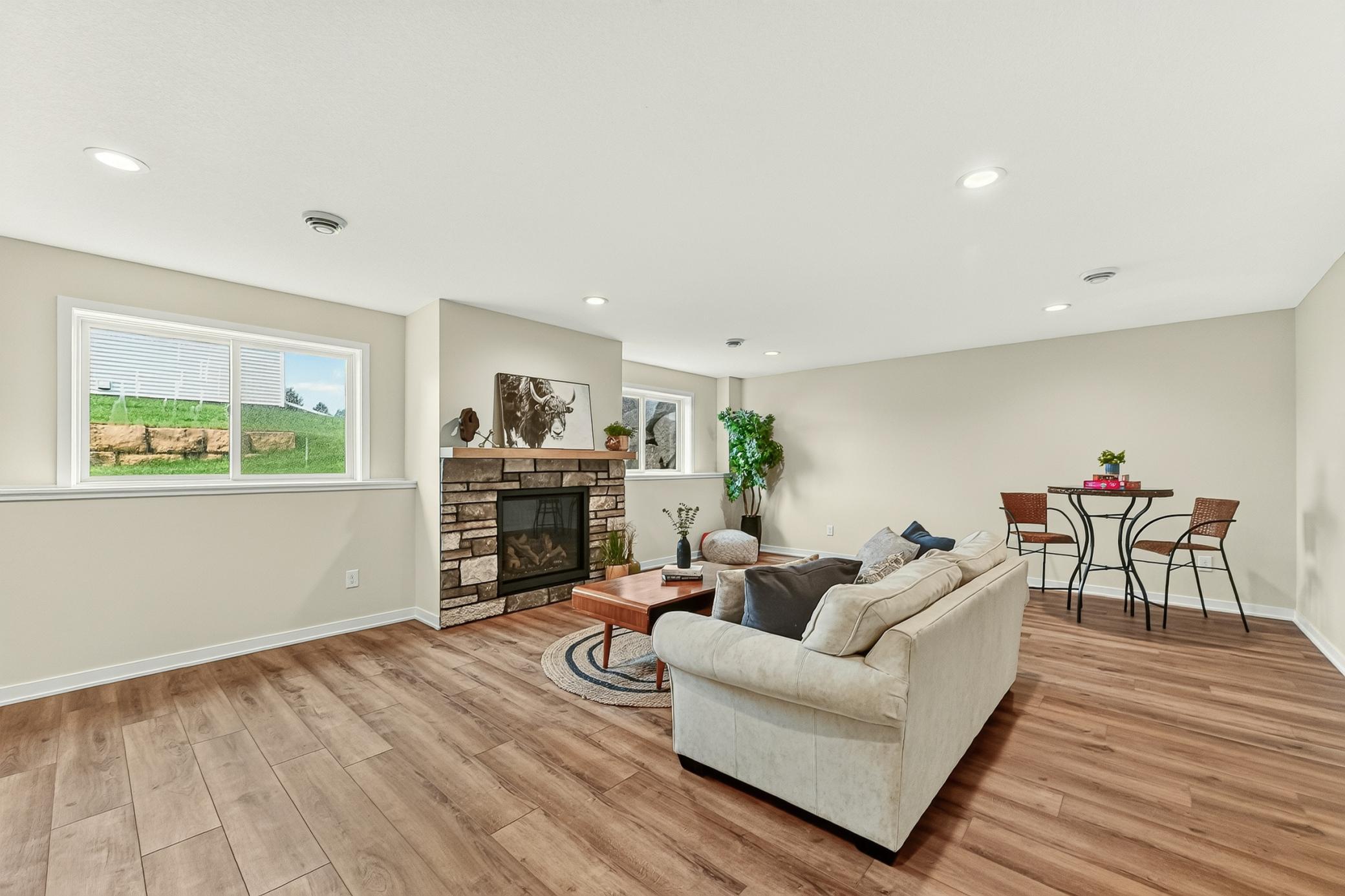 3449 Stonehedge Drive Ne Property Photo 25