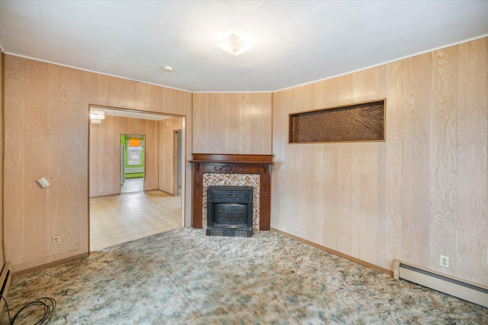 106 E Park Avenue Property Photo 13