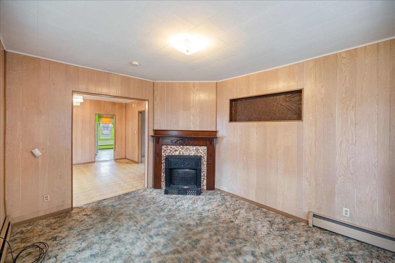 106 E Park Avenue Property Photo 14