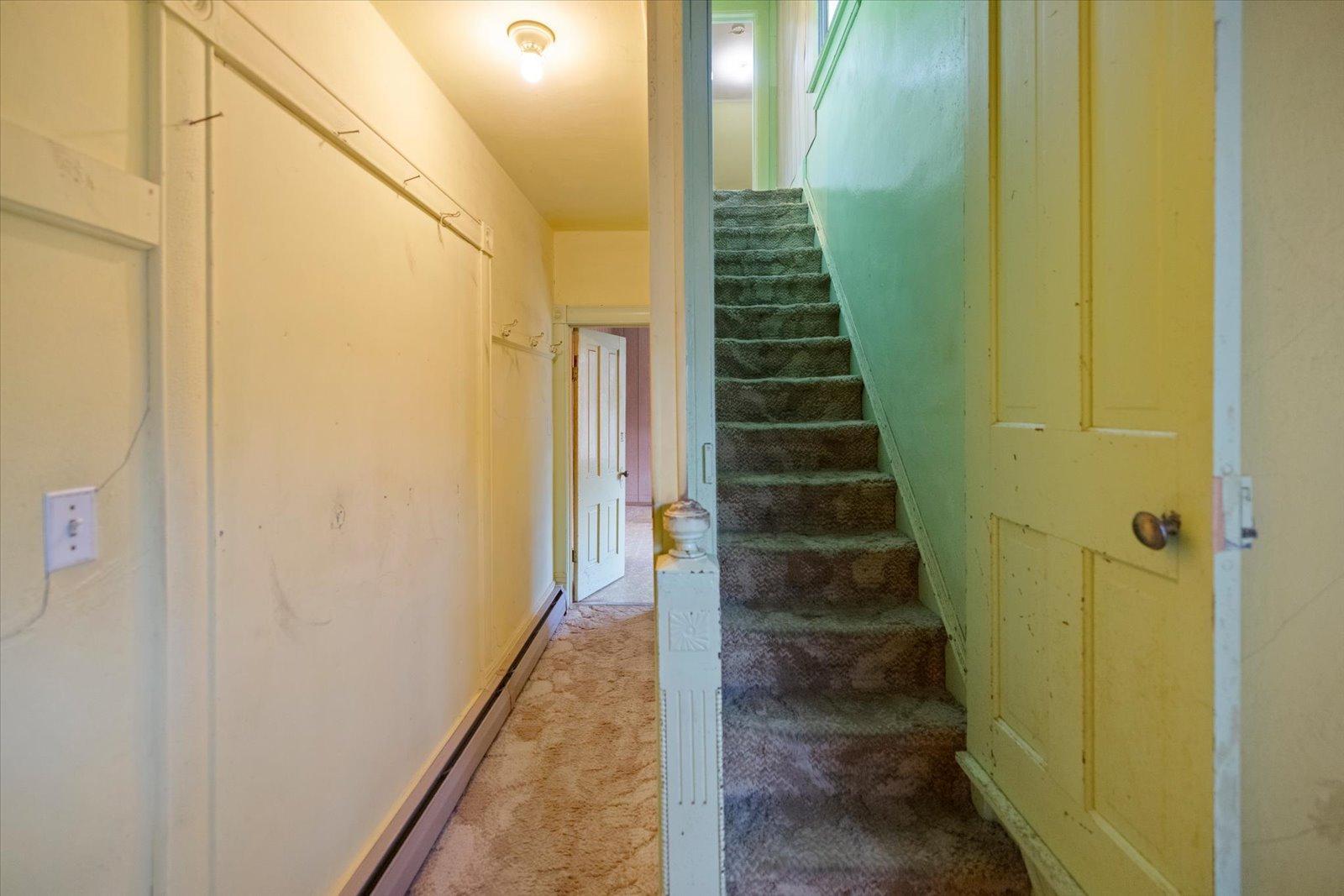 106 E Park Avenue Property Photo 18