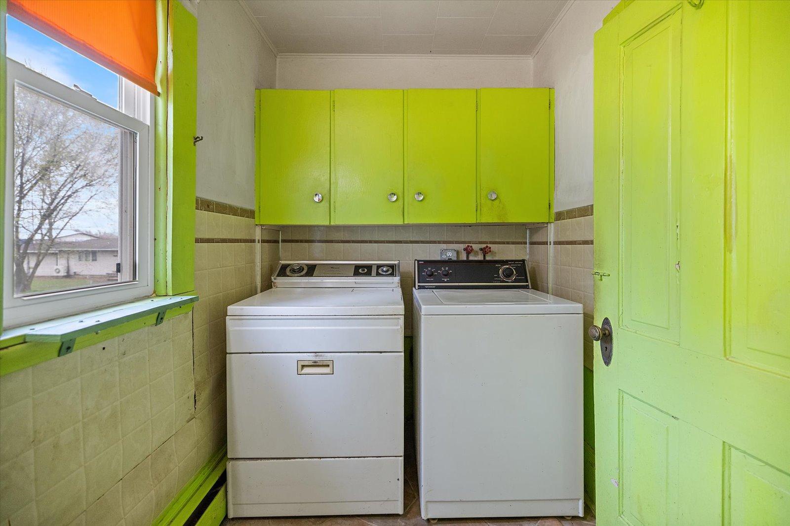 106 E Park Avenue Property Photo 31