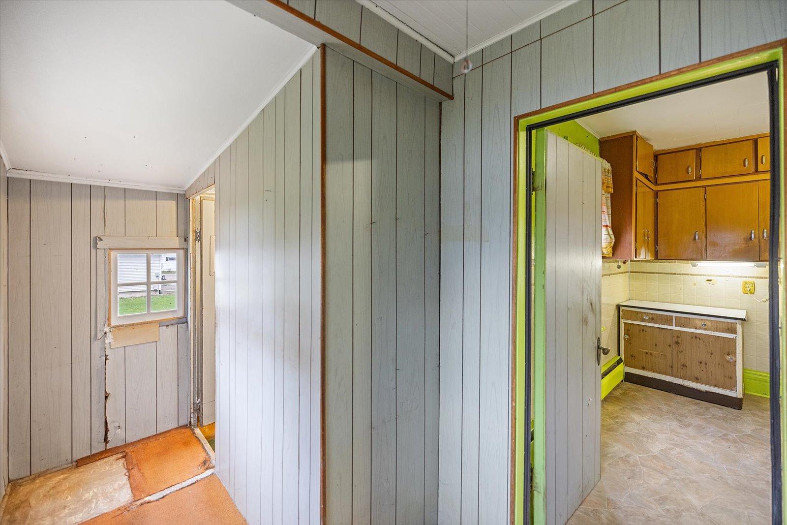 106 E Park Avenue Property Photo 32