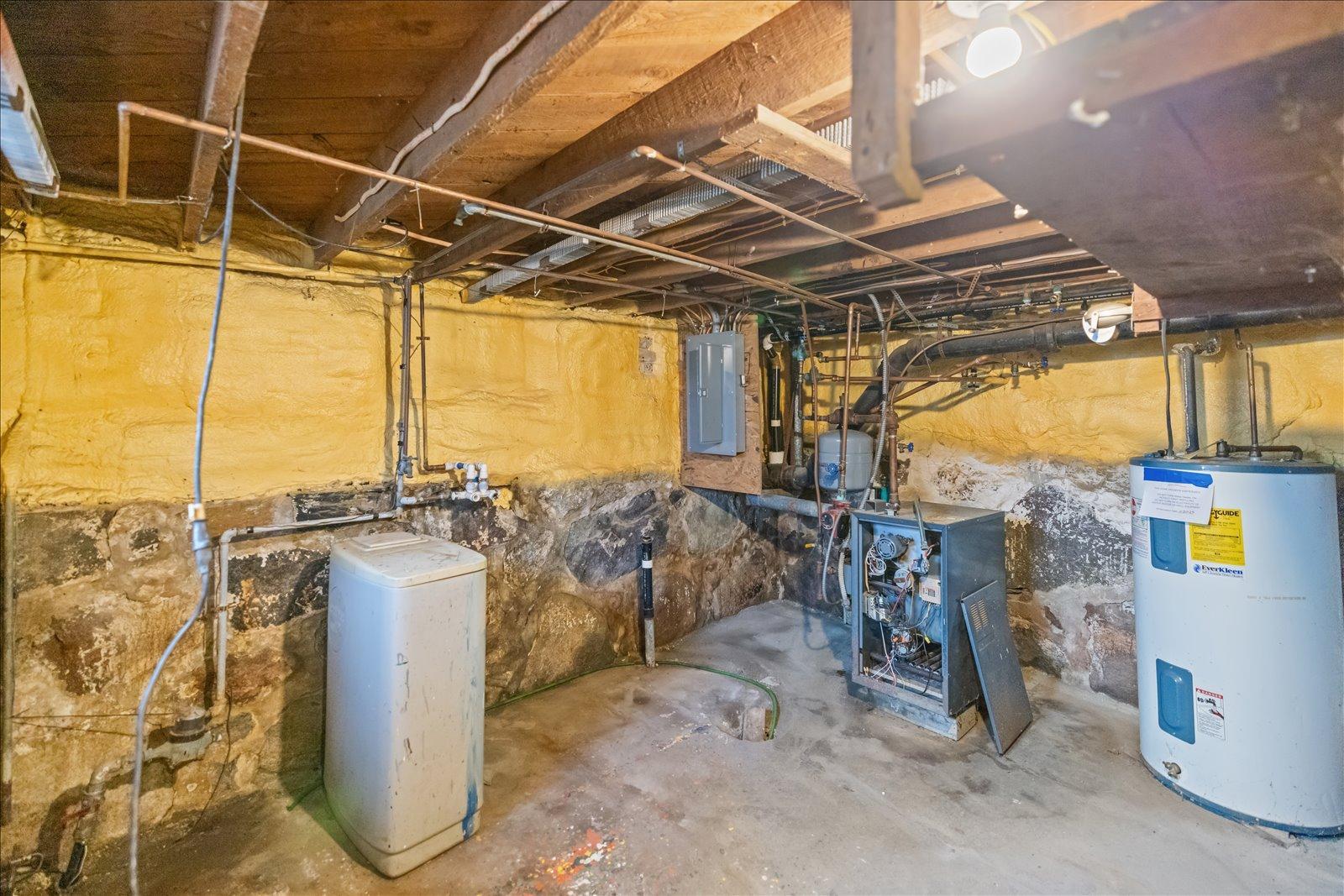 106 E Park Avenue Property Photo 33