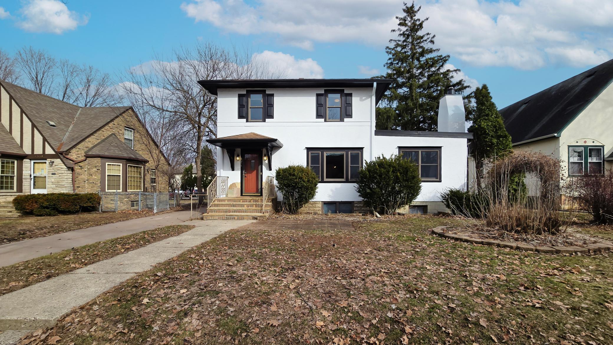 4354 Upton Avenue N Property Photo 2