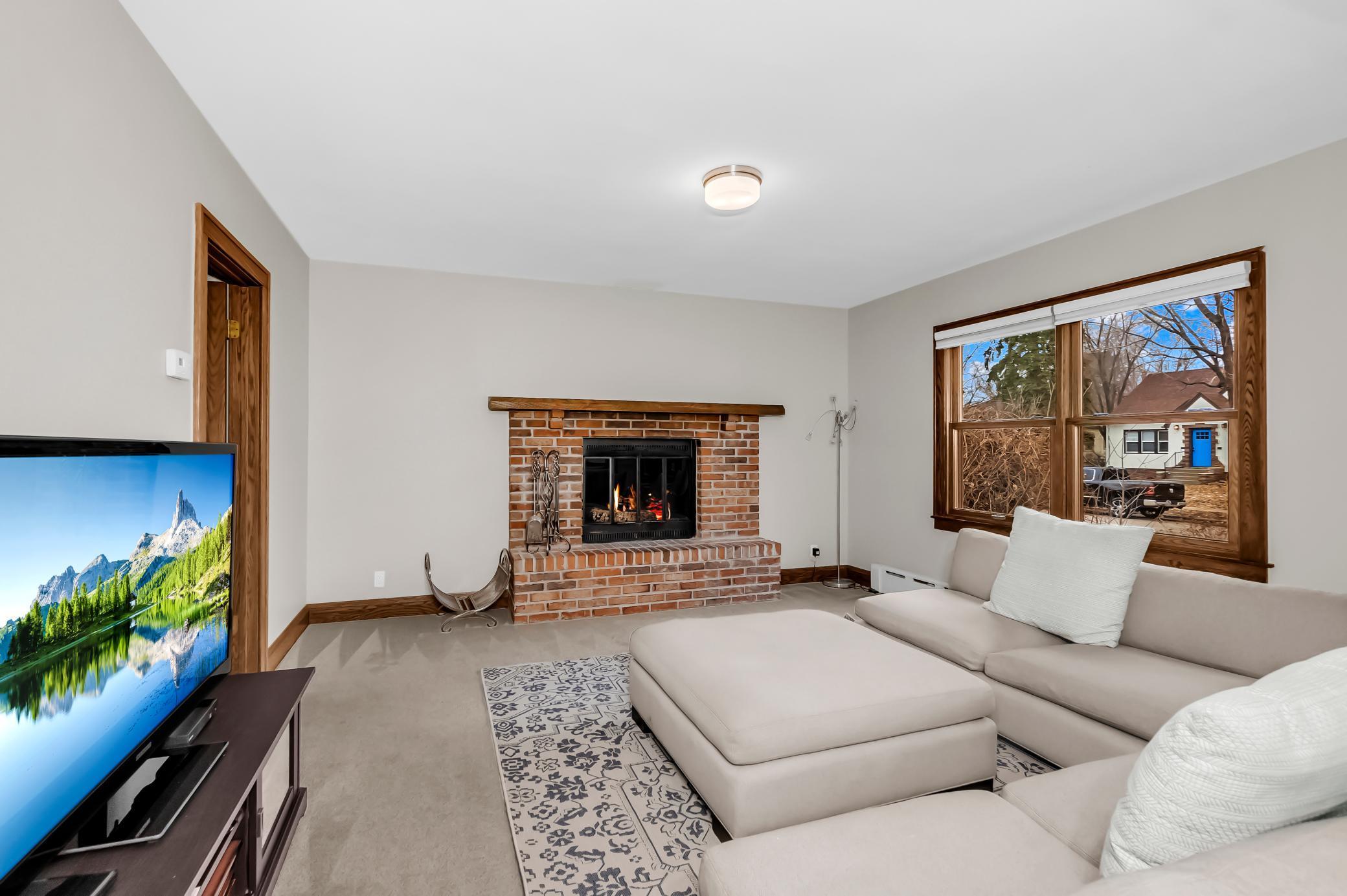 4354 Upton Avenue N Property Photo 6