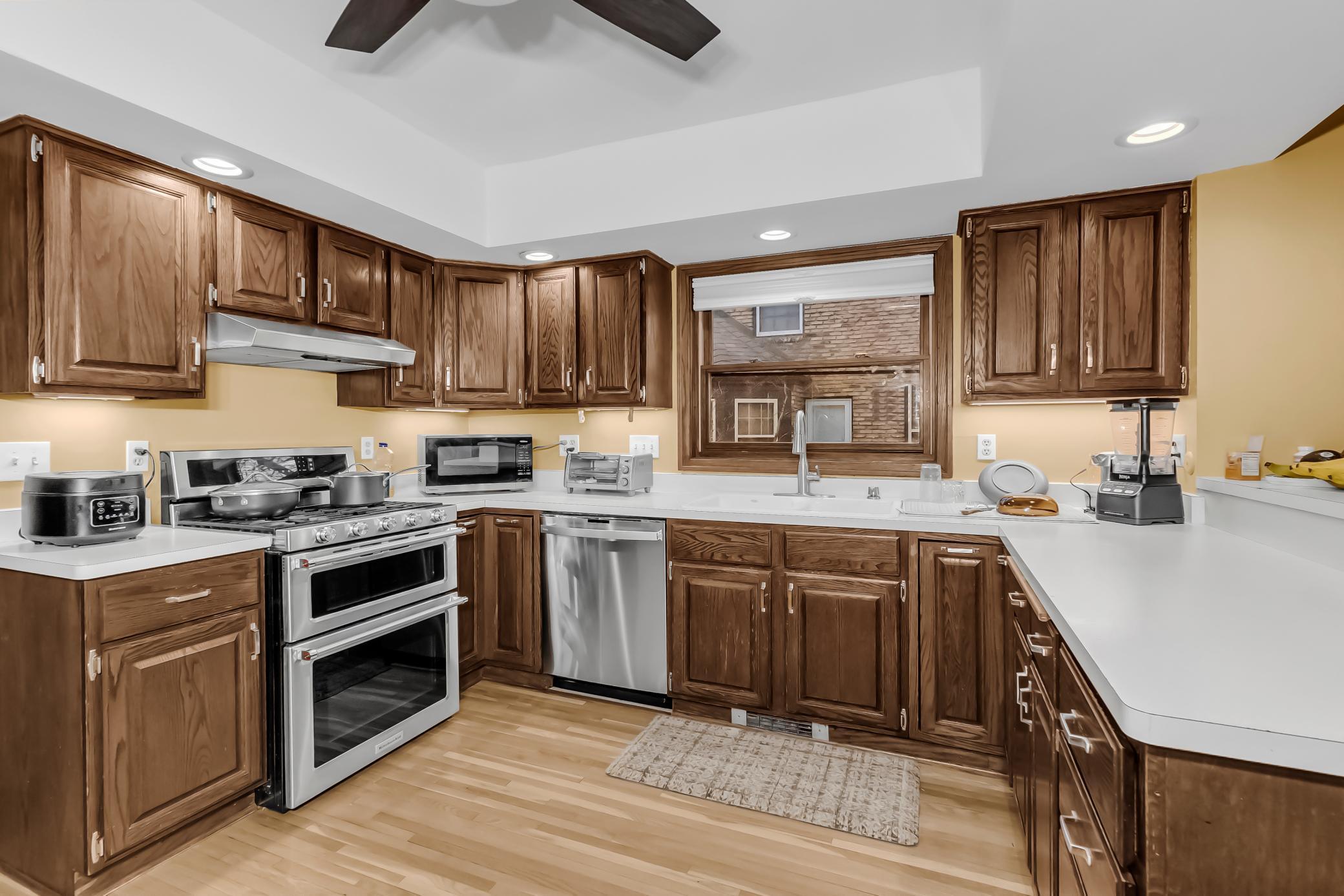 4354 Upton Avenue N Property Photo 11