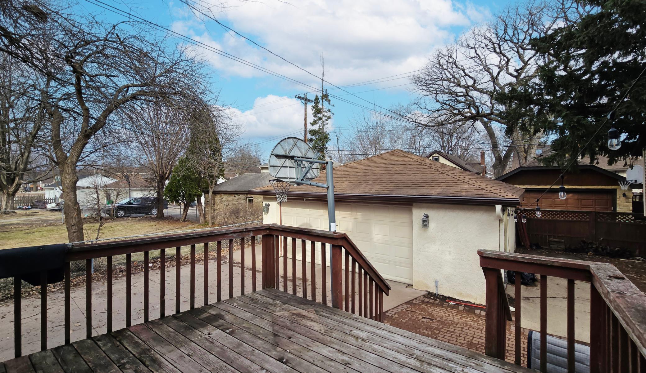 4354 Upton Avenue N Property Photo 17