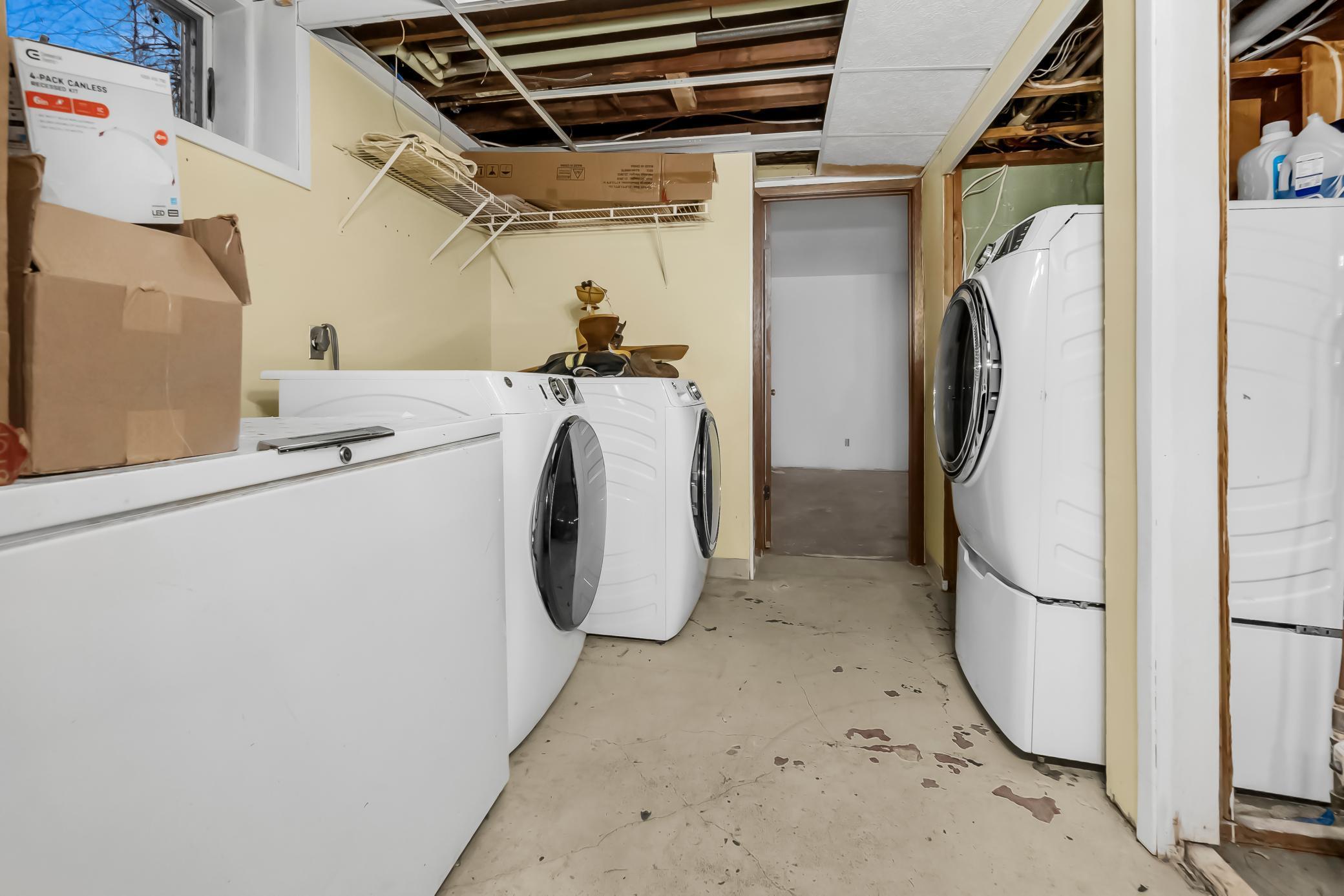 4354 Upton Avenue N Property Photo 29