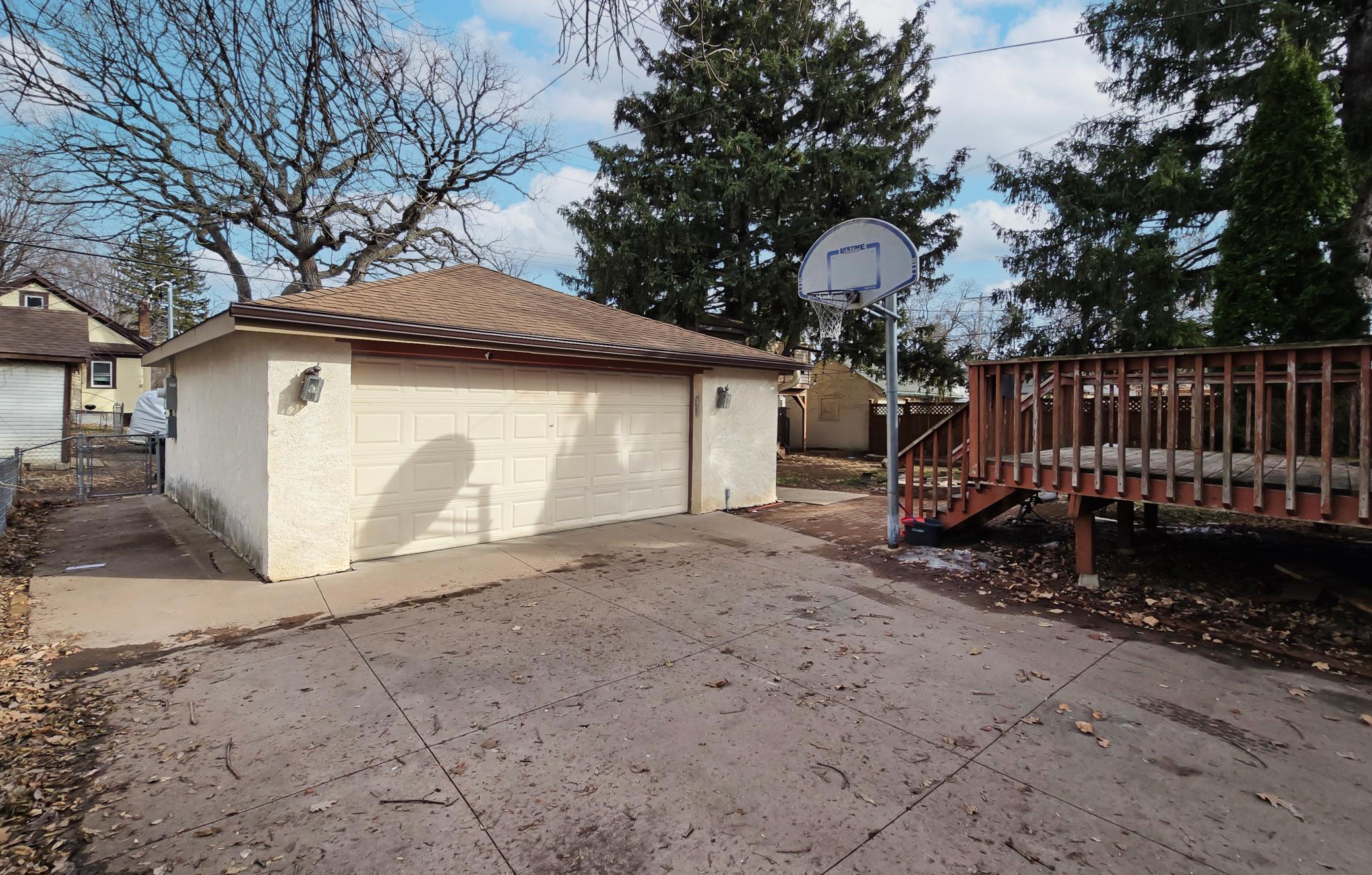 4354 Upton Avenue N Property Photo 31