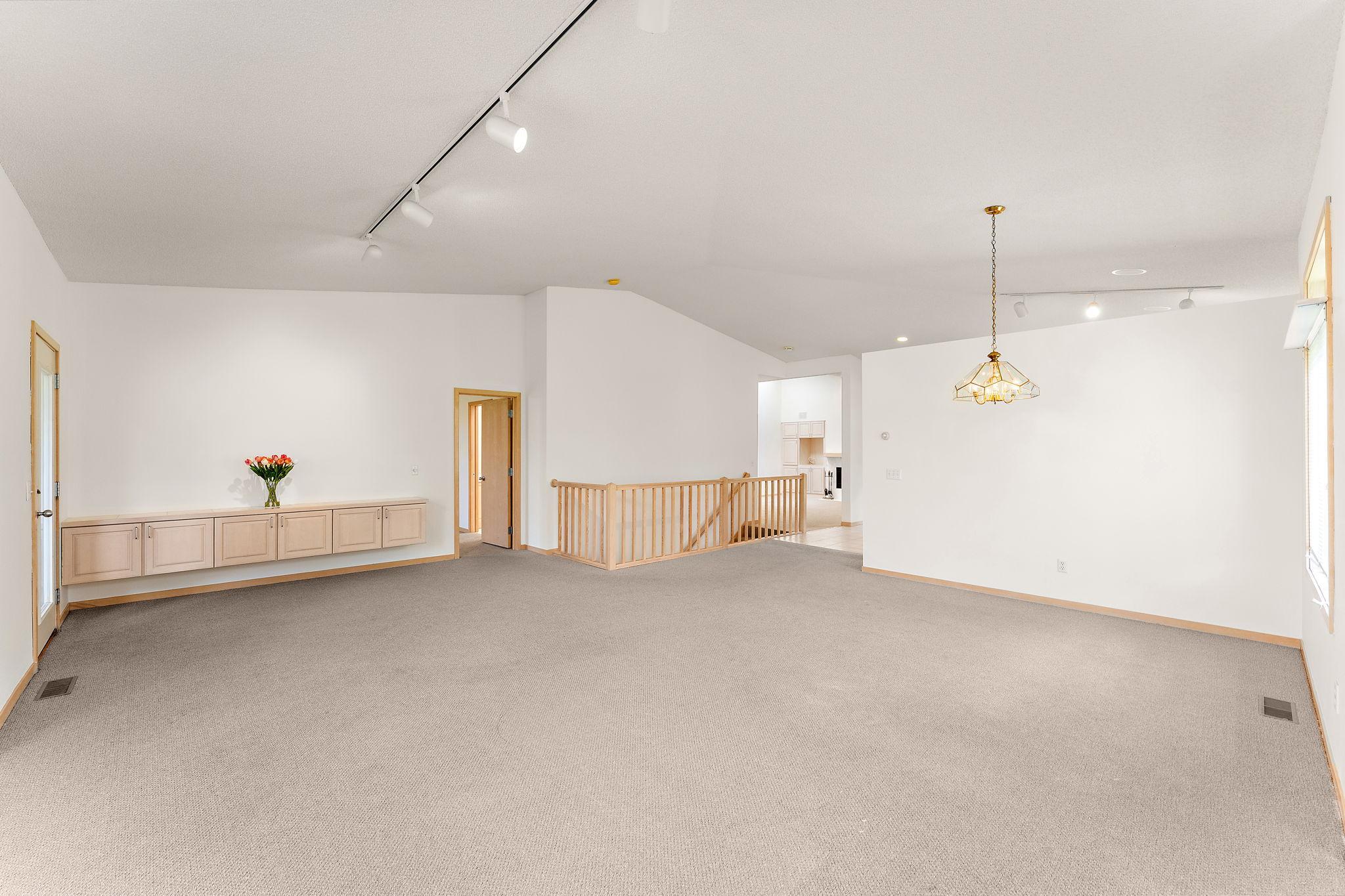 8914 Hilloway Road Property Photo 10