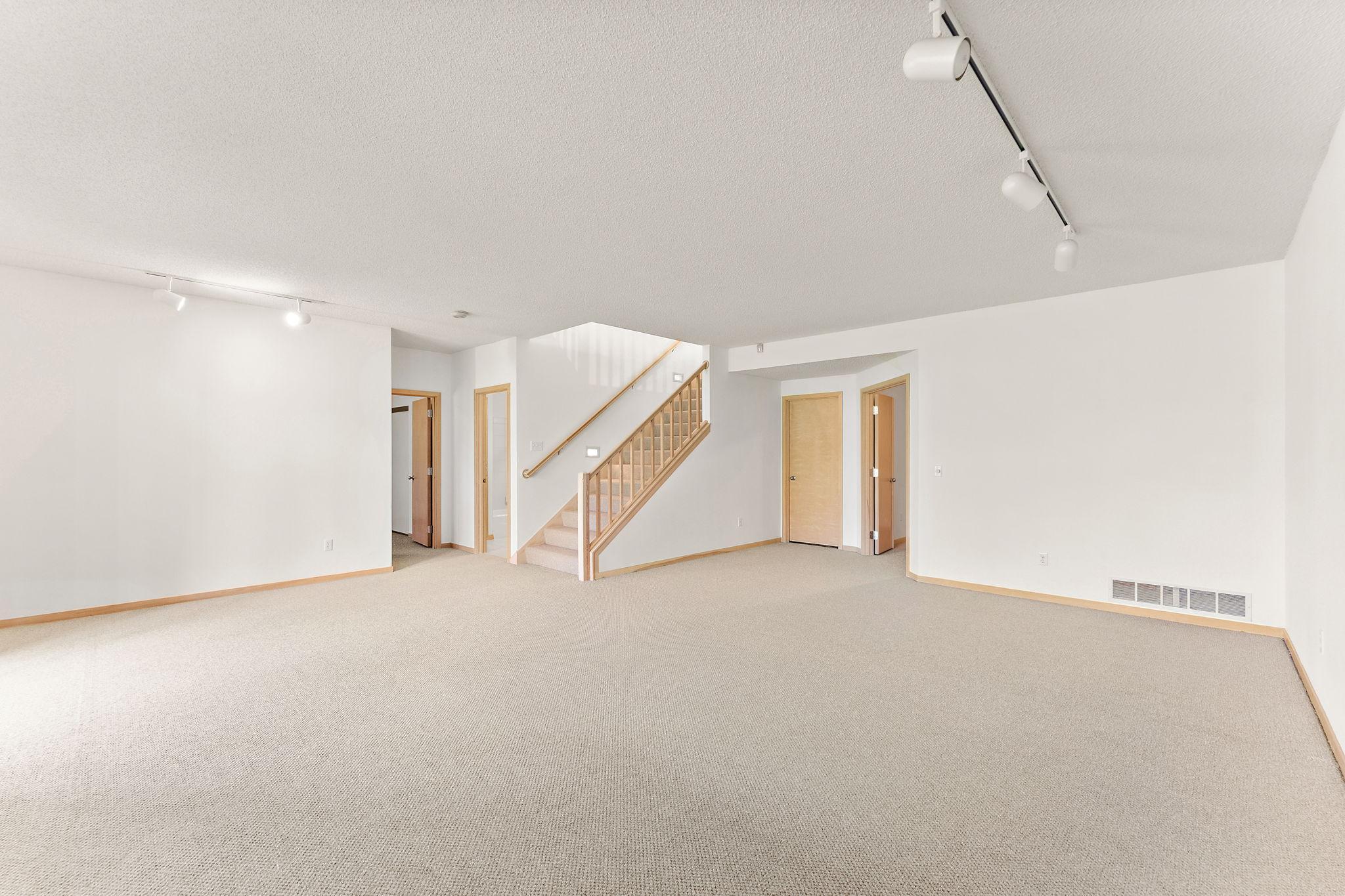 8914 Hilloway Road Property Photo 34