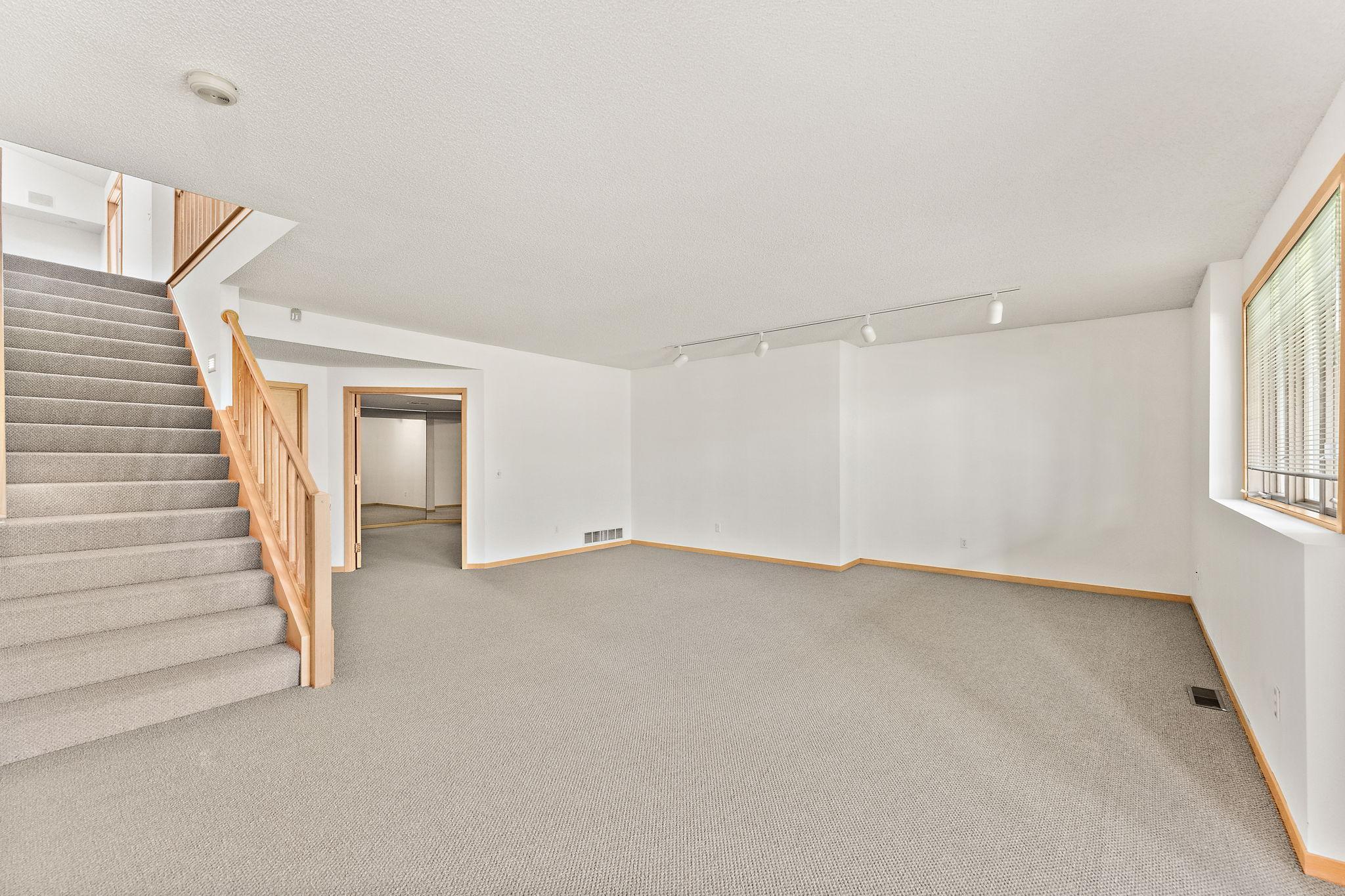 8914 Hilloway Road Property Photo 35