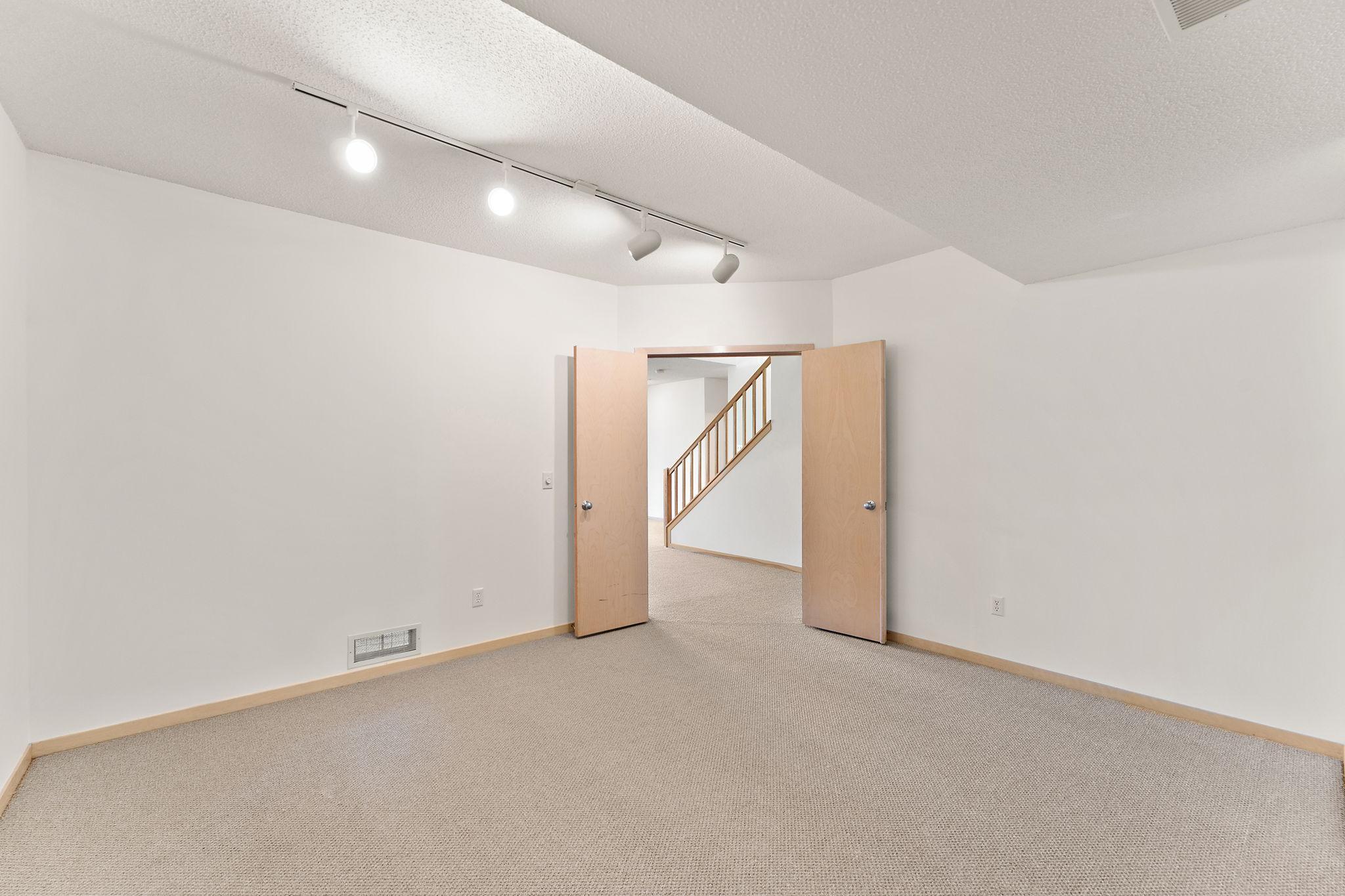 8914 Hilloway Road Property Photo 40