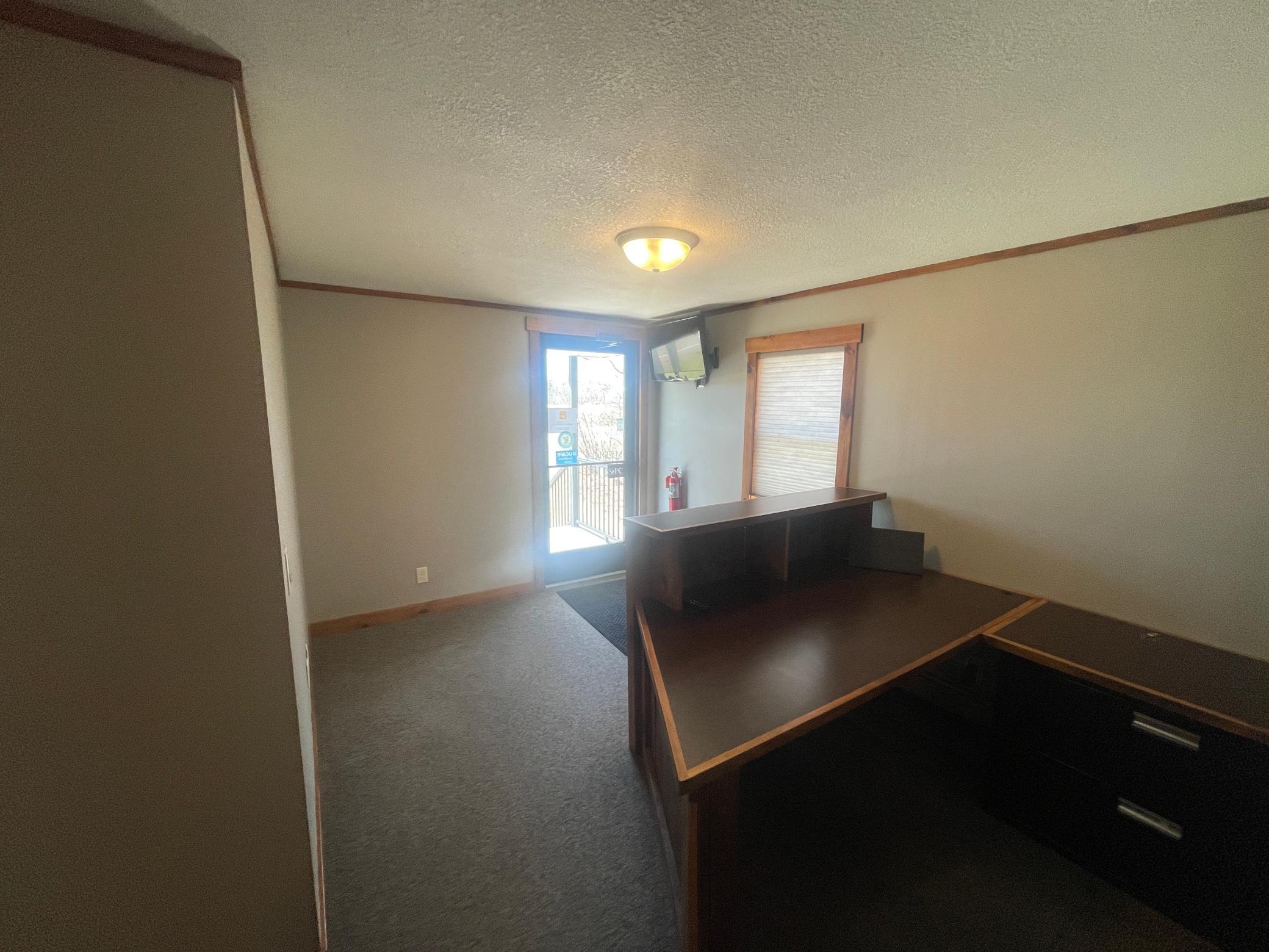 7072 Fairview Road Property Photo 6