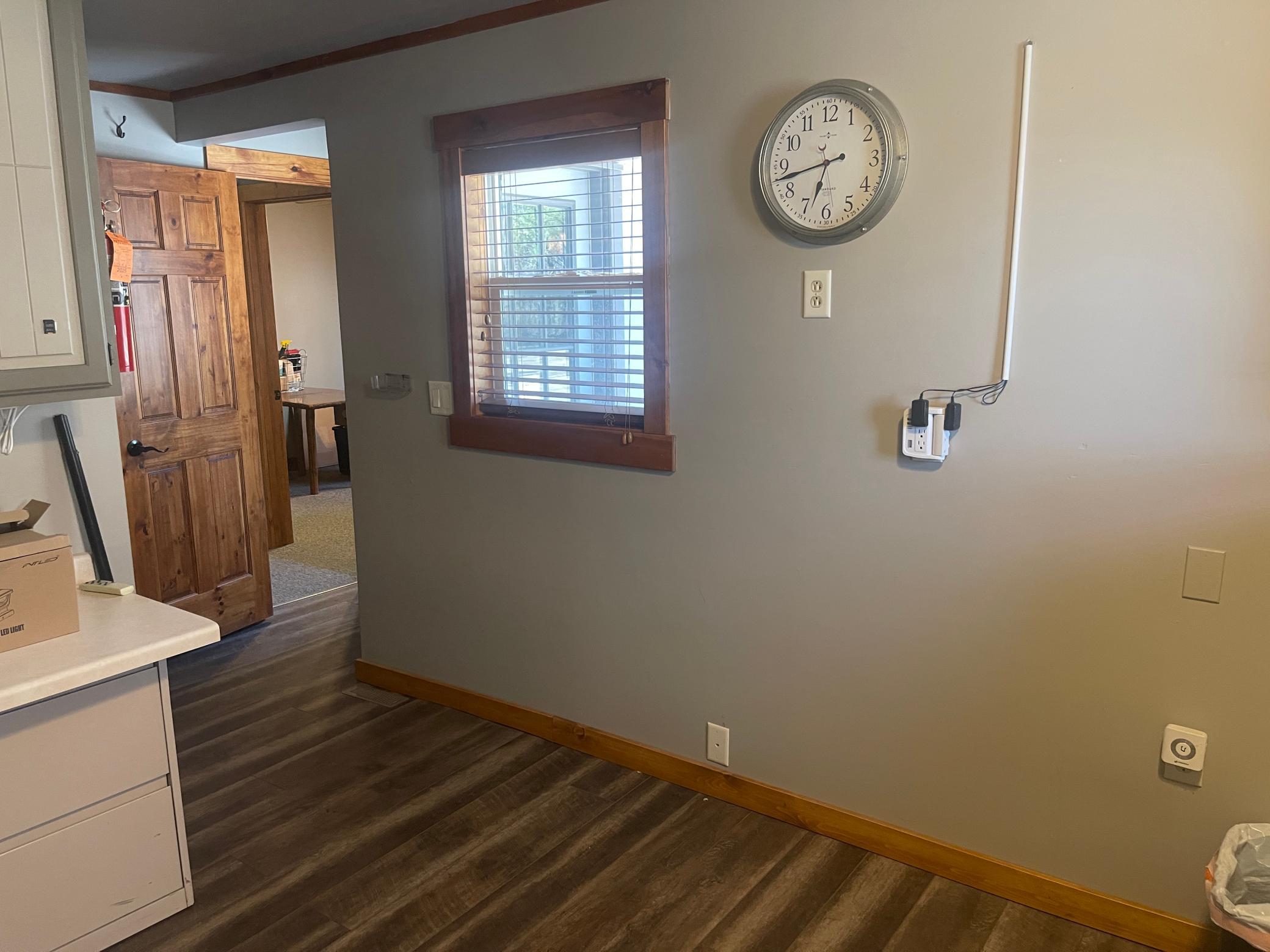 7072 Fairview Road Property Photo 21