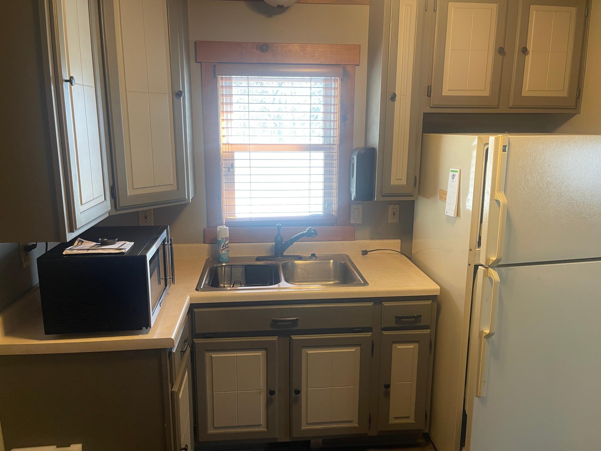 7072 Fairview Road Property Photo 22