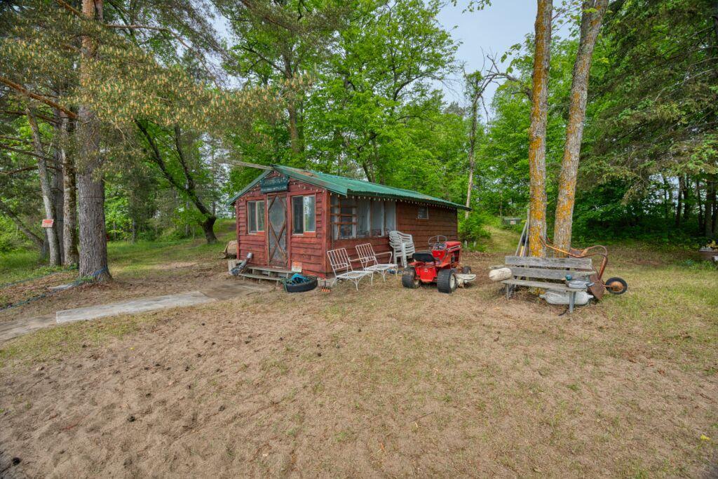 30901 Sunny Beach Road Property Photo 5