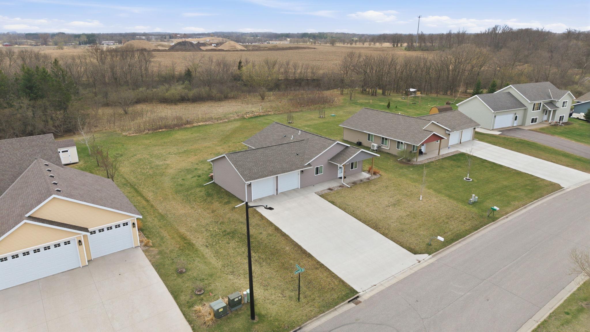 1504 Jasmine Drive Property Photo 2