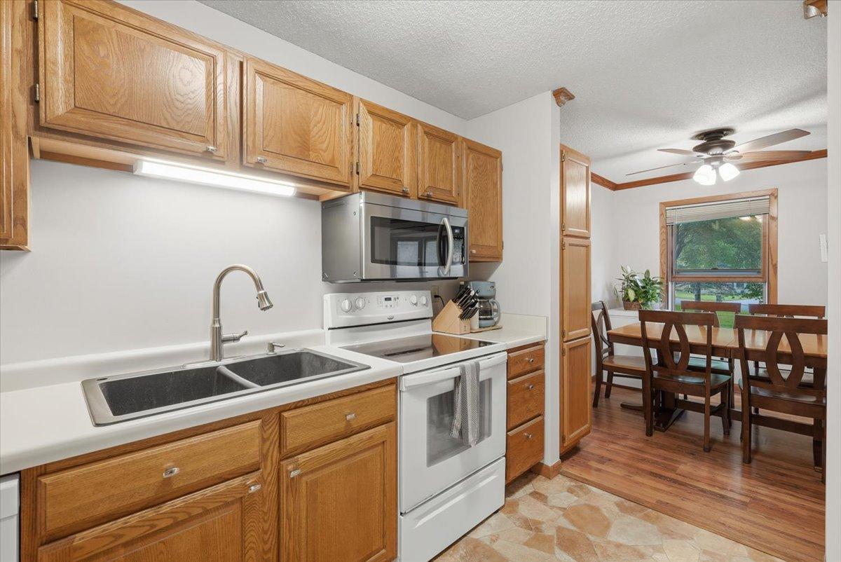 1381 Berry Ridge Road 404 Property Photo 6