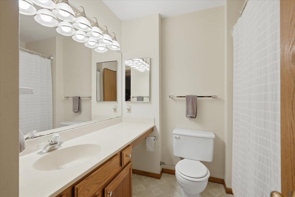 1381 Berry Ridge Road 404 Property Photo 18