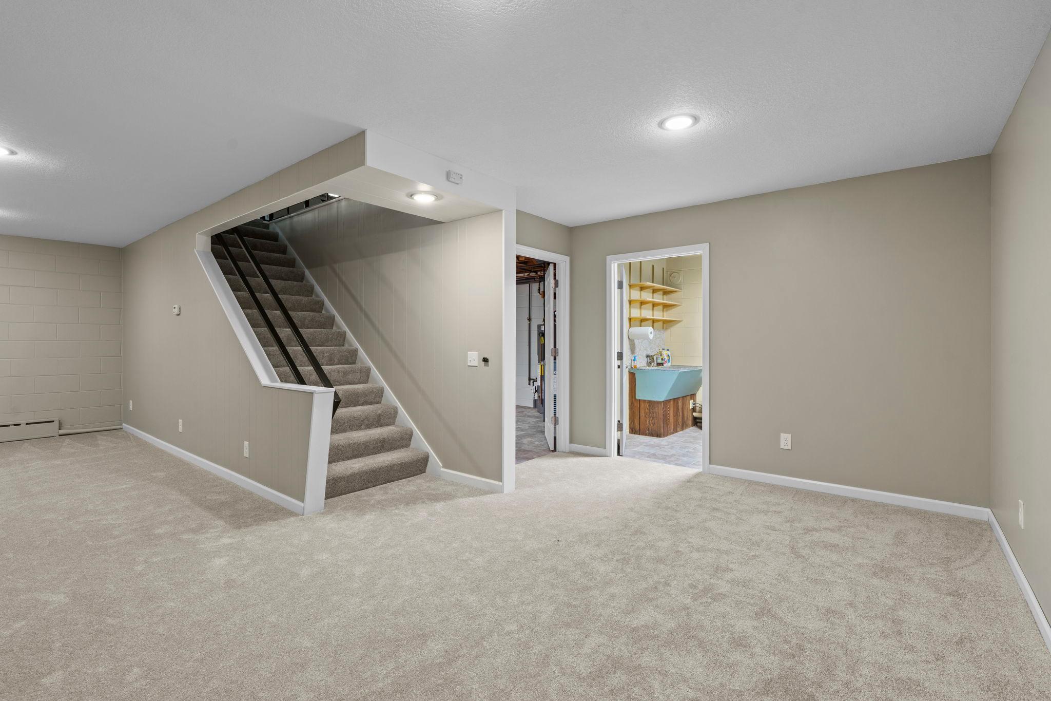 687 4th Avenue Nw Property Photo 38