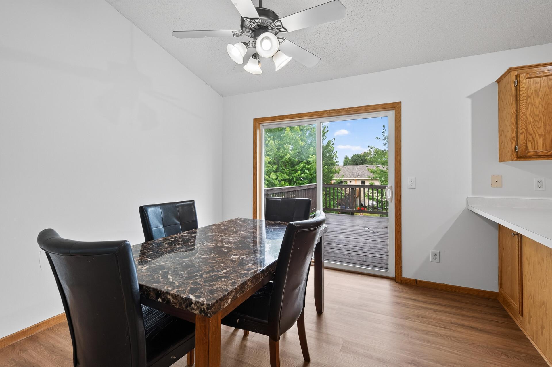 5040 Edinburgh Way Property Photo 10
