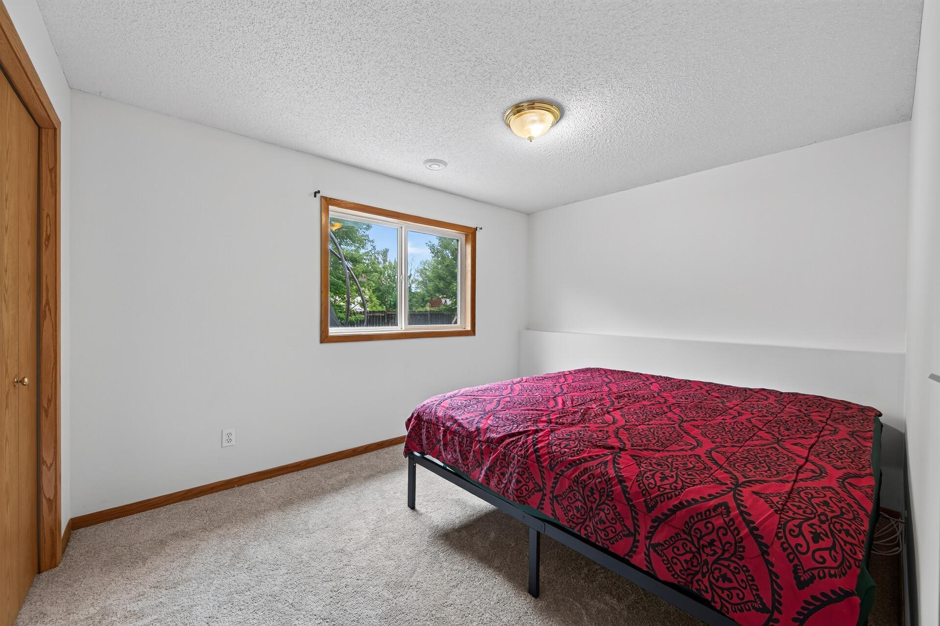 5040 Edinburgh Way Property Photo 19