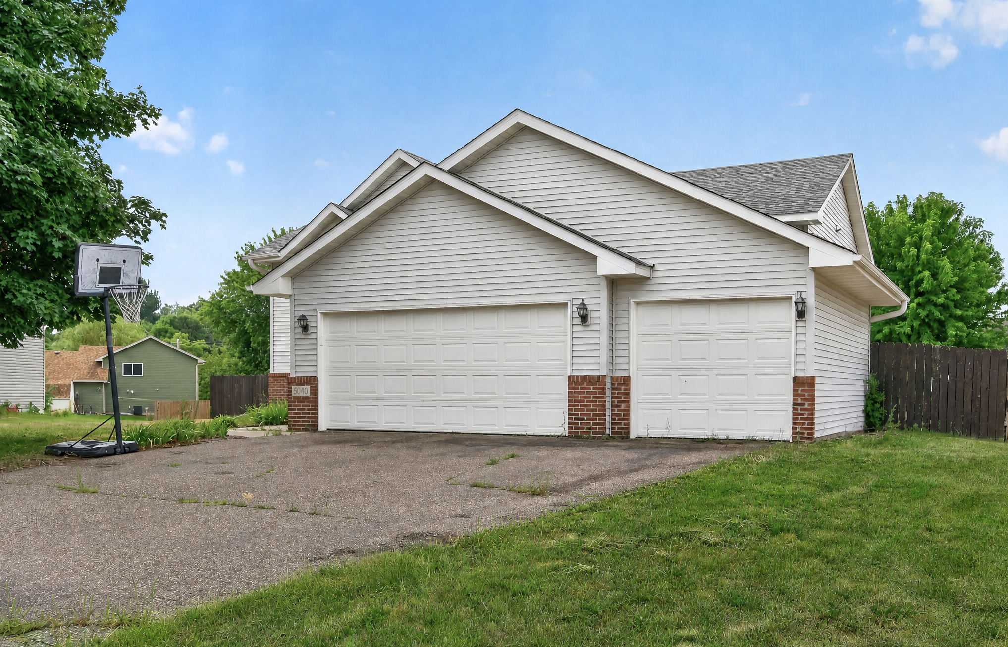 5040 Edinburgh Way Property Photo 36