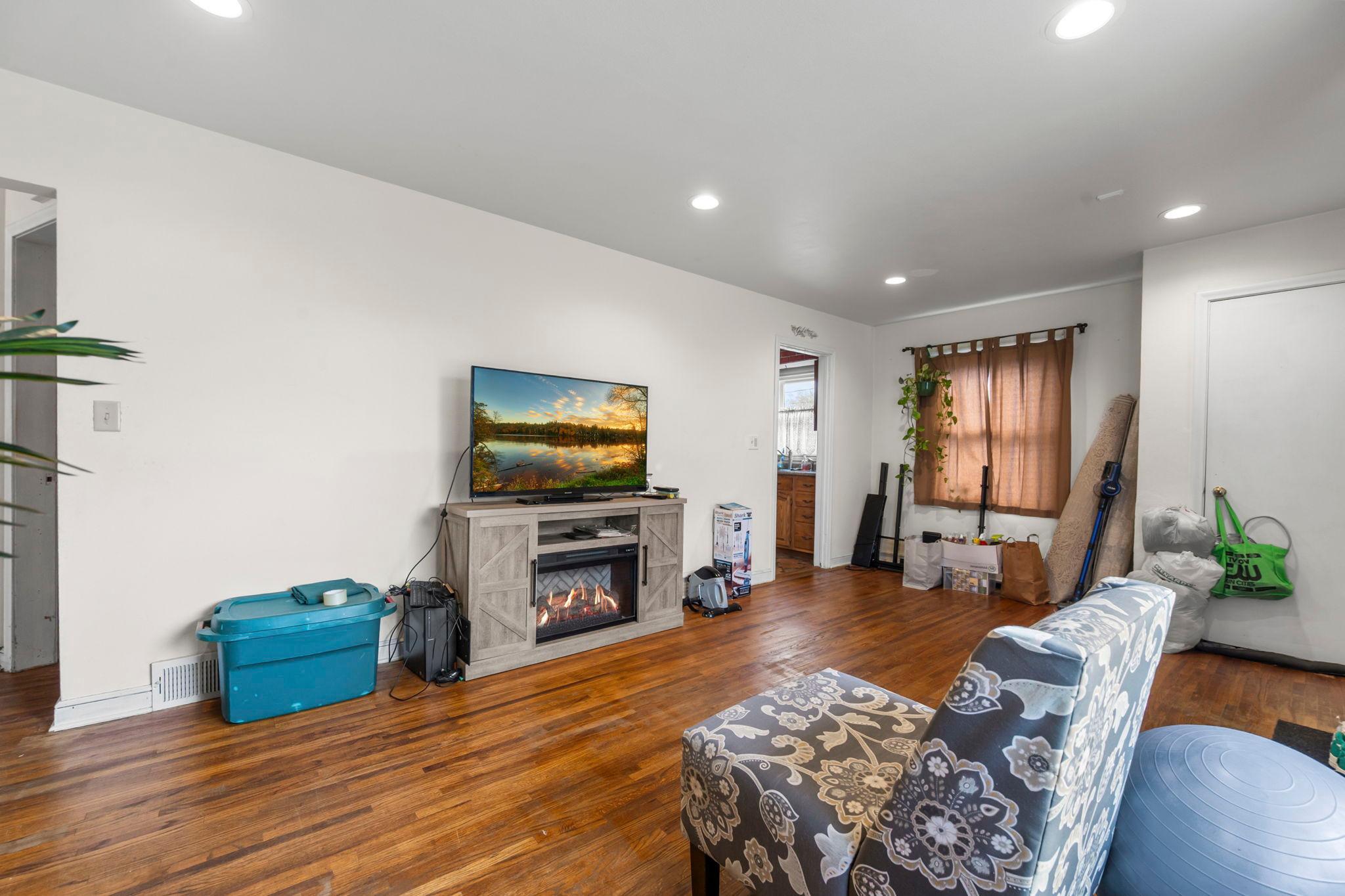 1675 Iowa Avenue E Property Photo 12