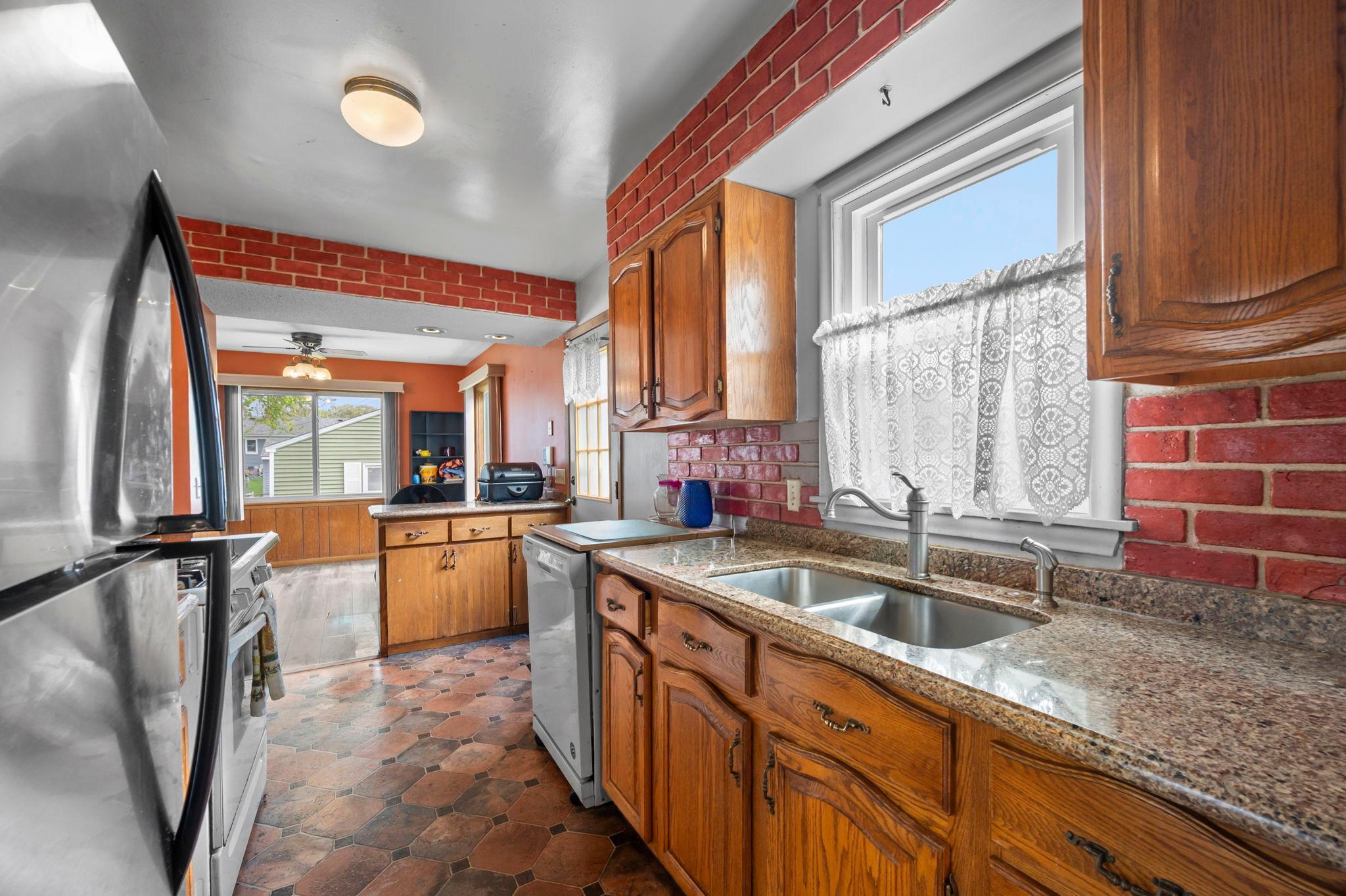 1675 Iowa Avenue E Property Photo 13