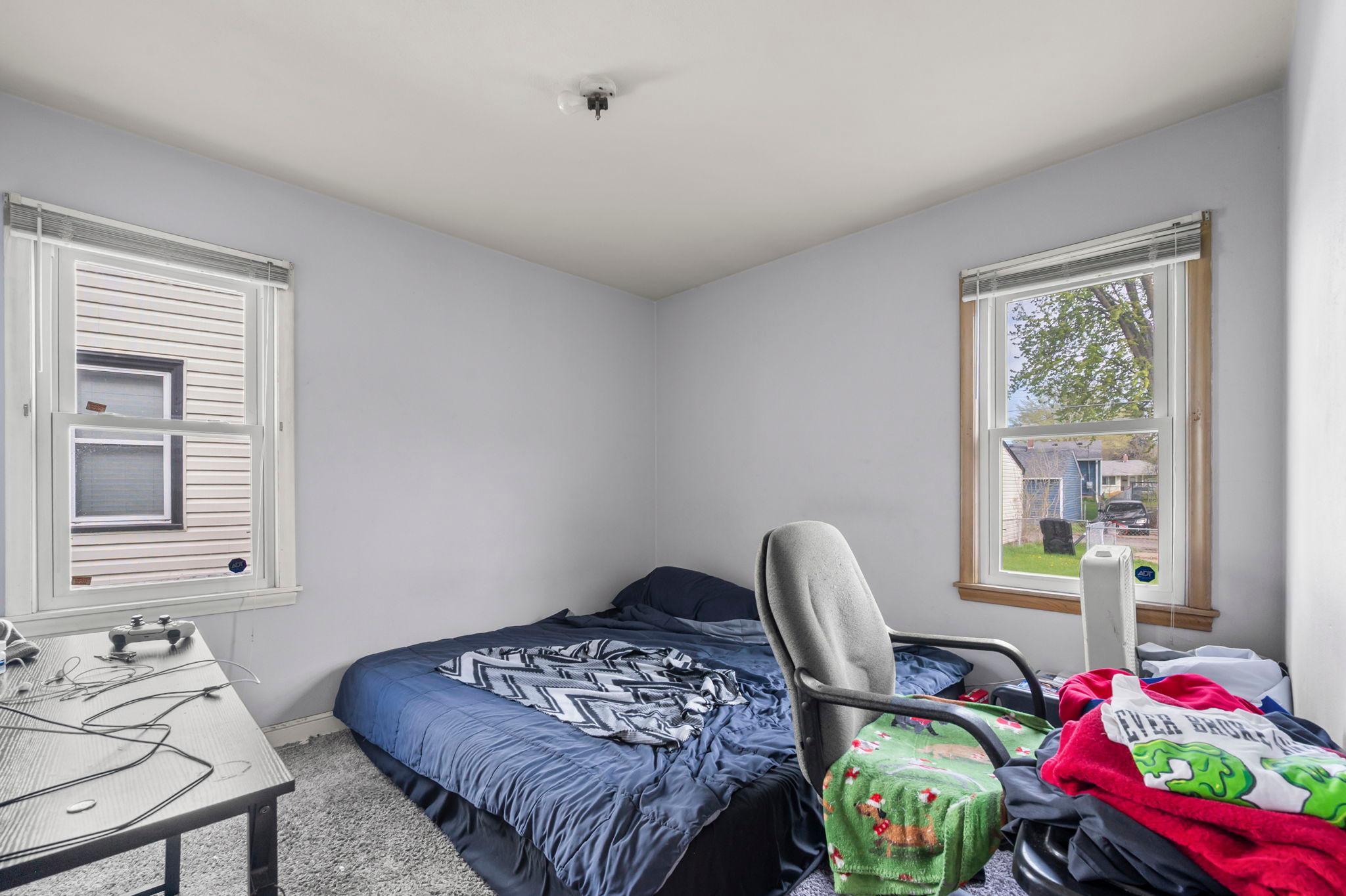 1675 Iowa Avenue E Property Photo 23