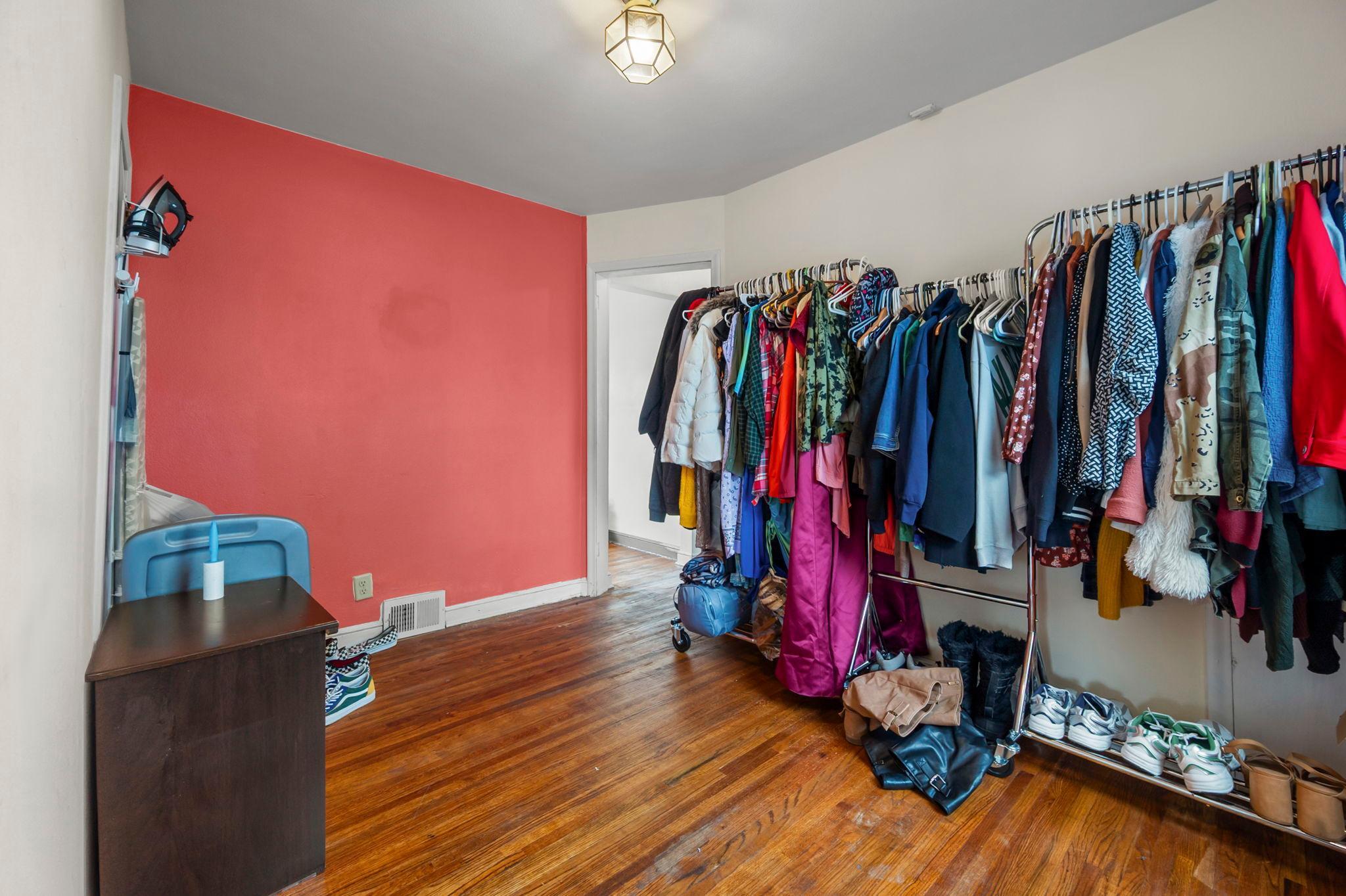 1675 Iowa Avenue E Property Photo 25