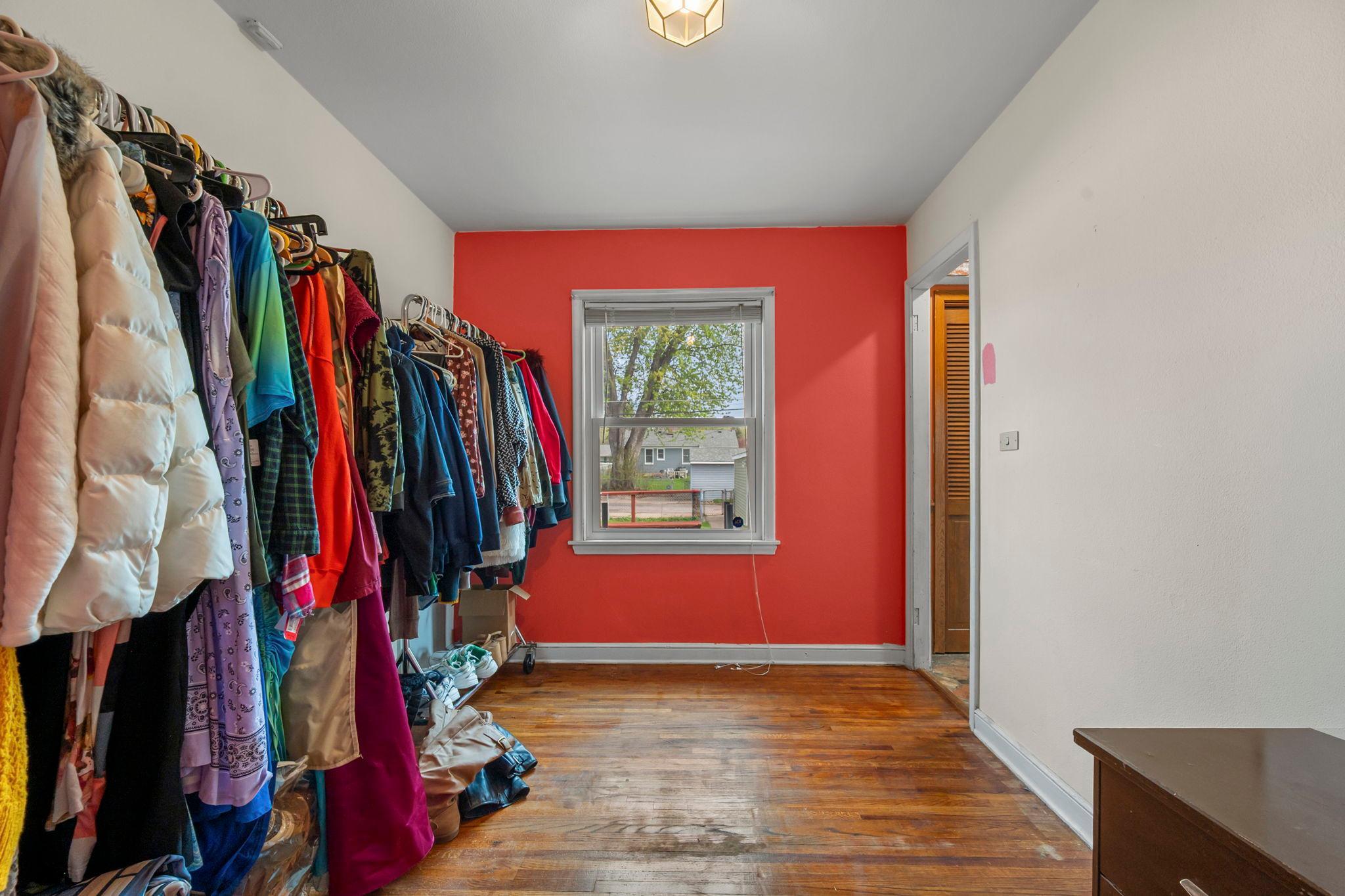 1675 Iowa Avenue E Property Photo 27
