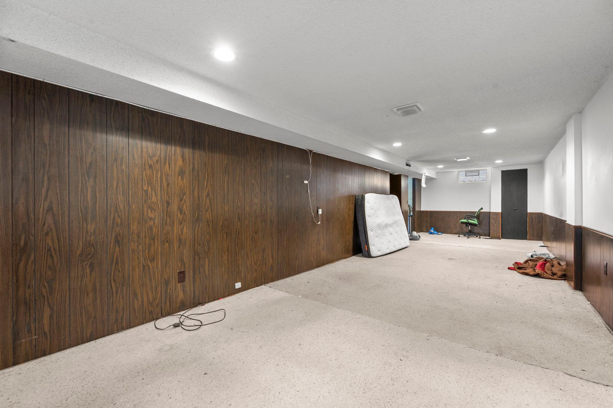 1675 Iowa Avenue E Property Photo 32
