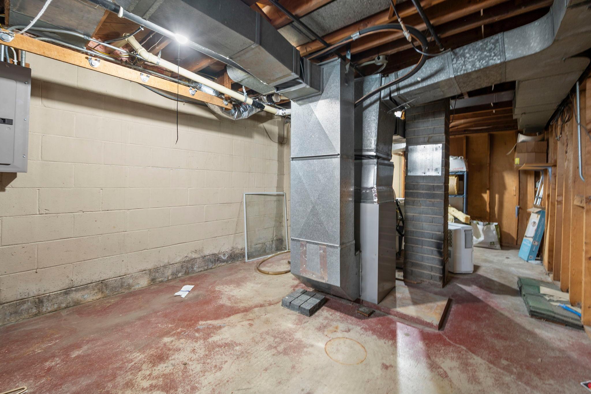 1675 Iowa Avenue E Property Photo 35